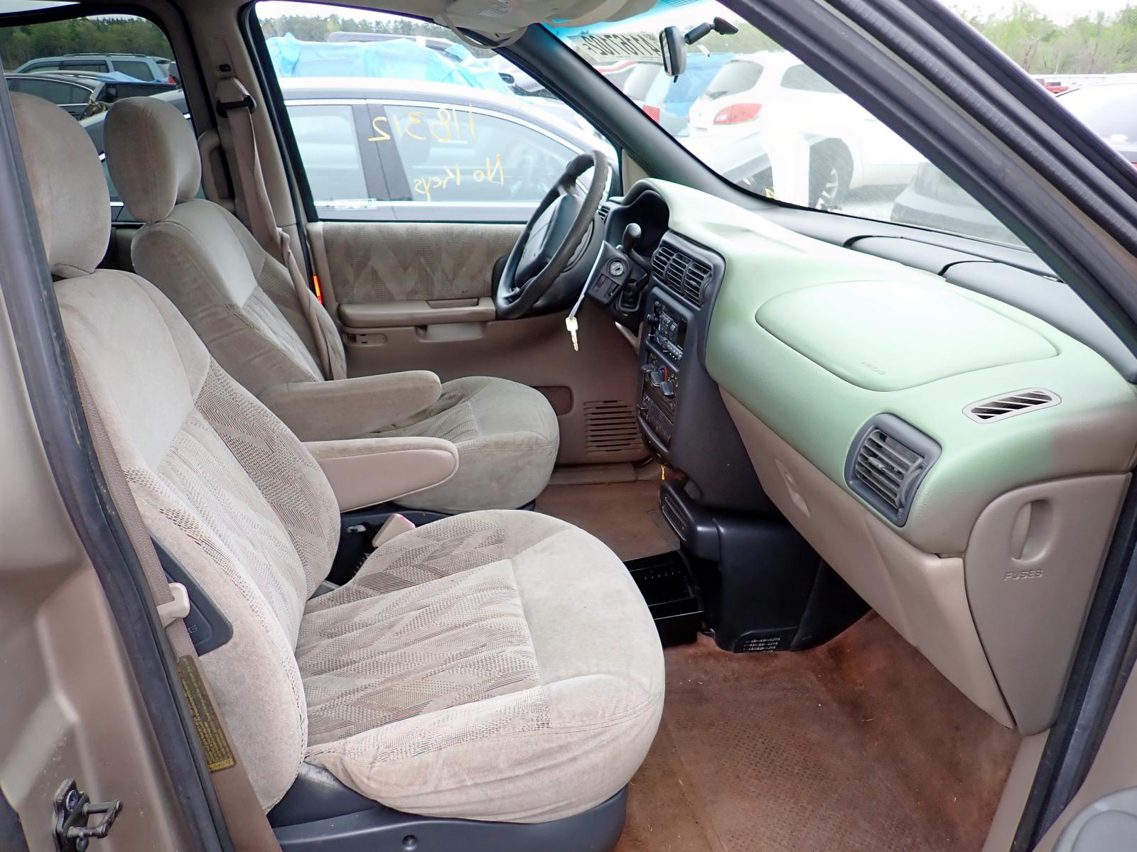 Photo 5 from auction – 1998 CHEVROLET VENTURE with VIN 1GNDX03E2WD117611