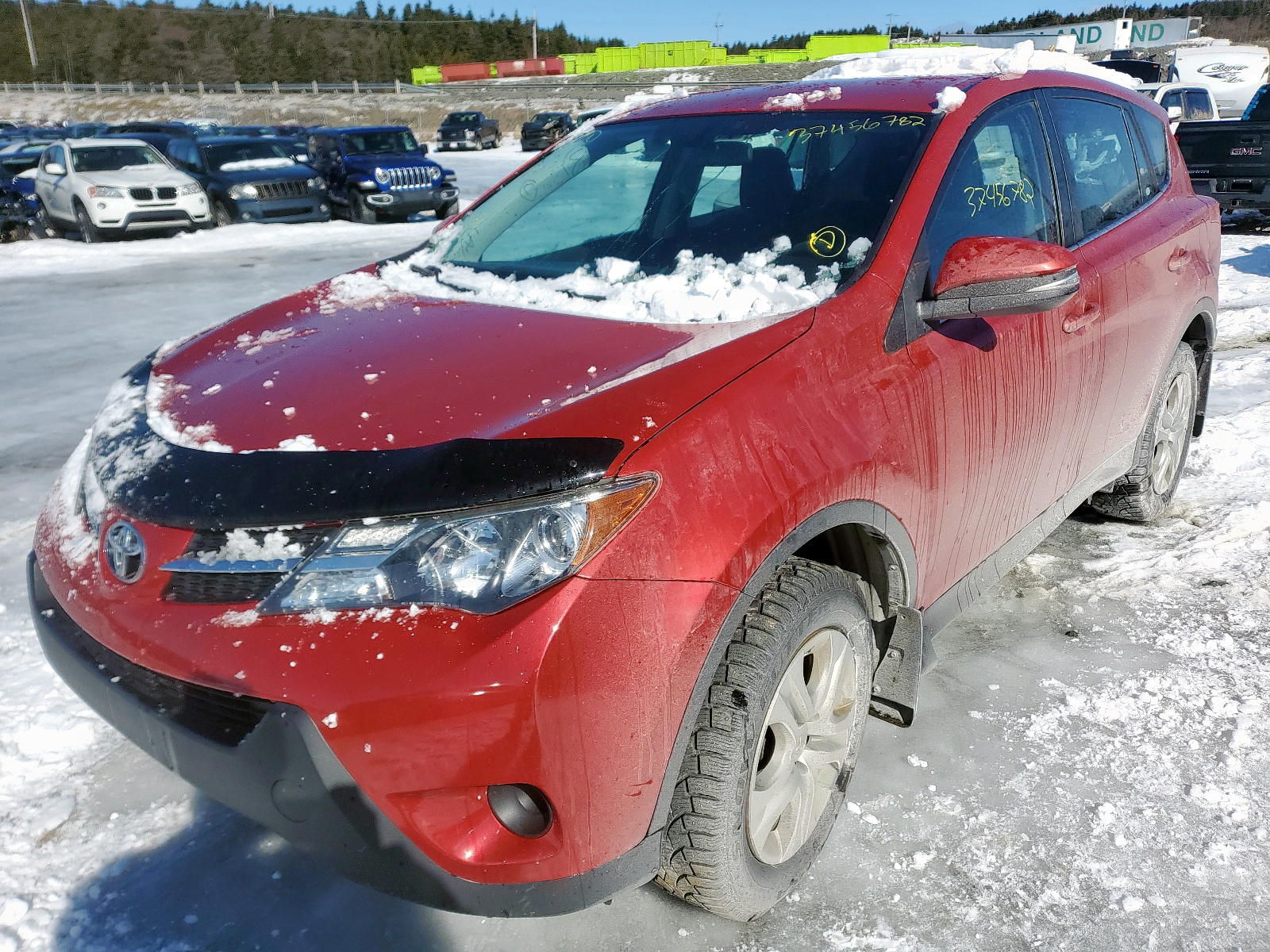 Photo 2 from auction – 2015 TOYOTA RAV4 LE with VIN 2T3BFREV2FW288141