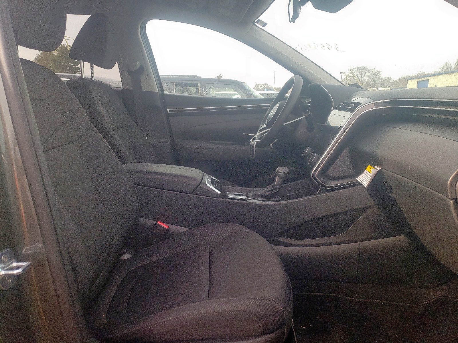 Photo 5 from auction – 2022 HYUNDAI TUCSON SEL with VIN 5NMJBCAE8NH044409