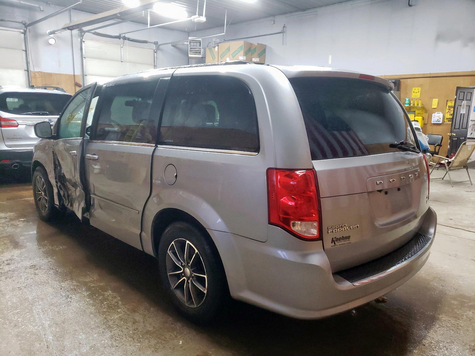 Photo 3 from auction – 2017 DODGE GRAND CARA with VIN 2C4RDGCG9HR860378