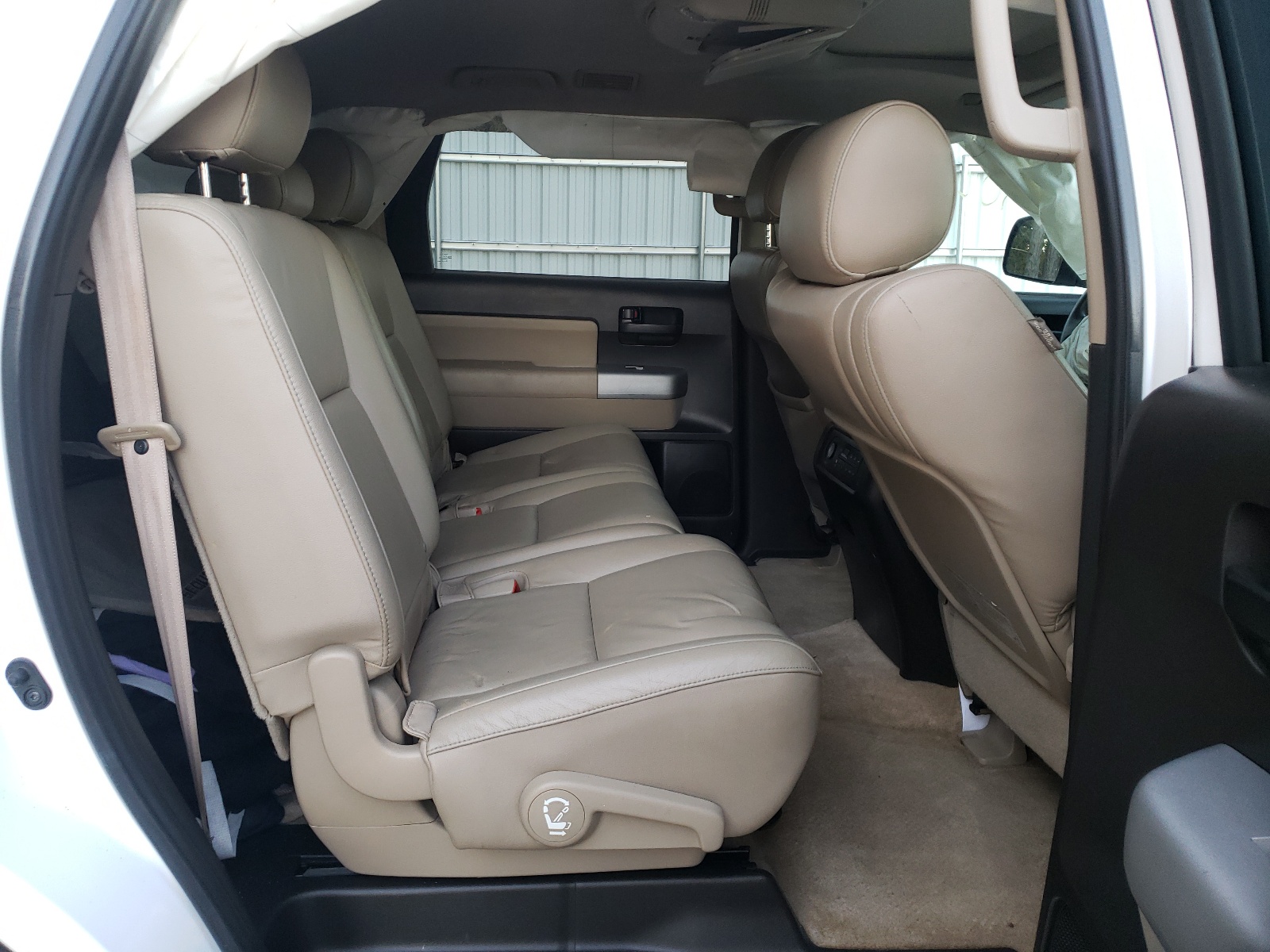 Photo 6 from auction – 2008 TOYOTA SEQUOIA SR with VIN 5TDZY64A78S000169
