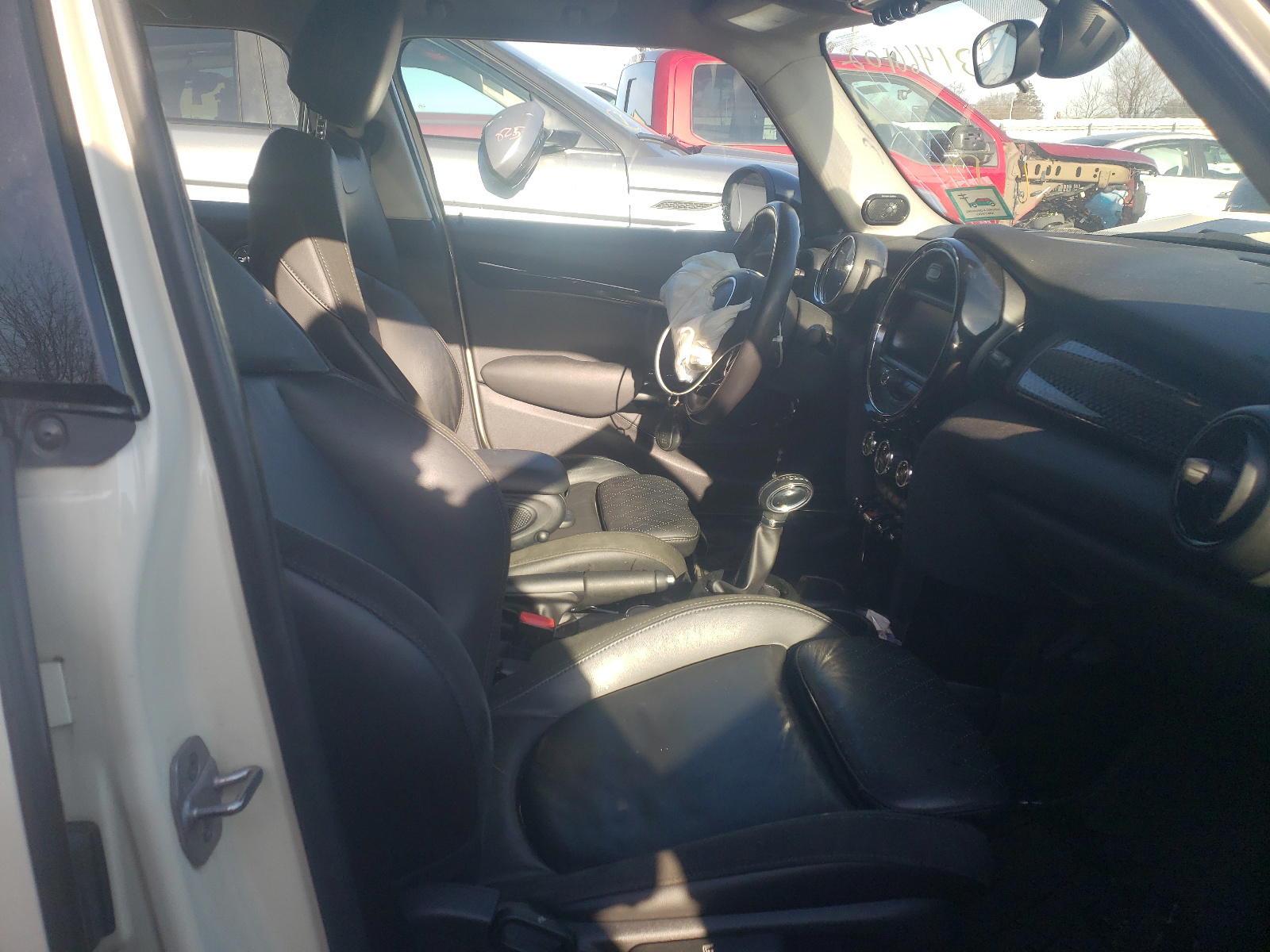 Photo 5 from auction – 2018 MINI COOPER S with VIN WMWXU3C55J2F51073
