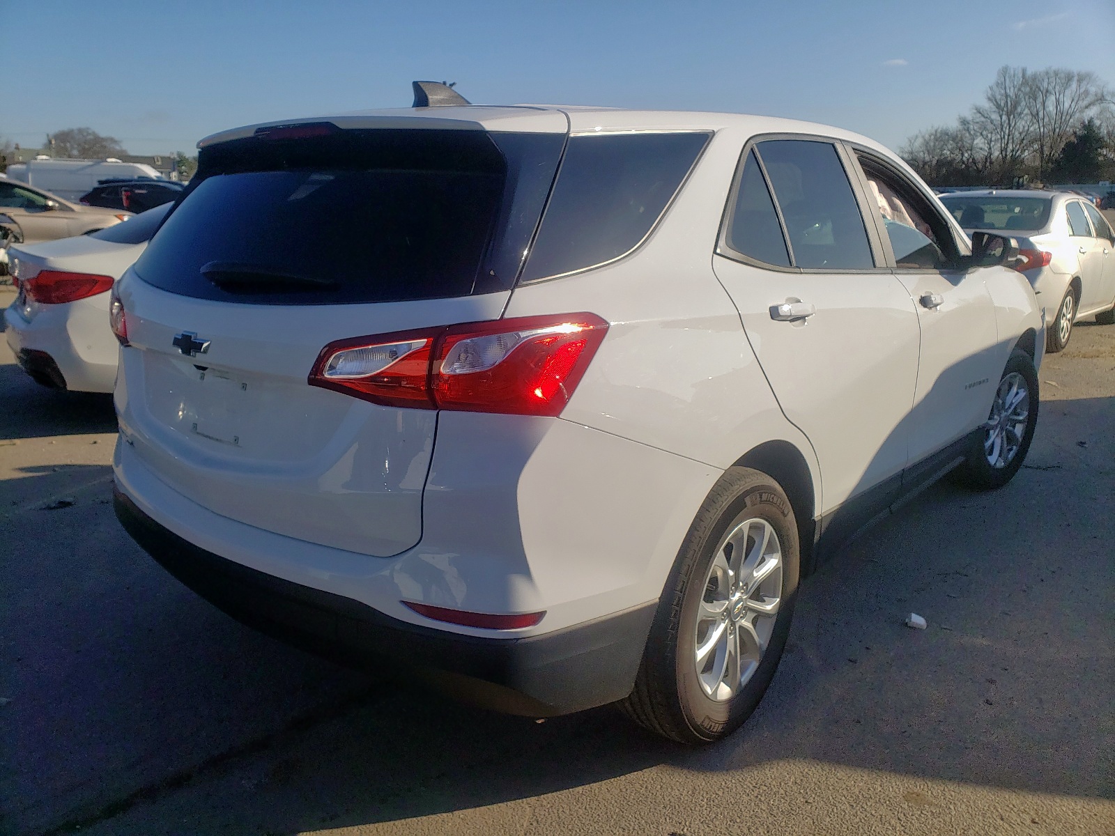 Photo 4 from auction – 2021 CHEVROLET EQUINOX LS with VIN 3GNAXHEV6MS177533