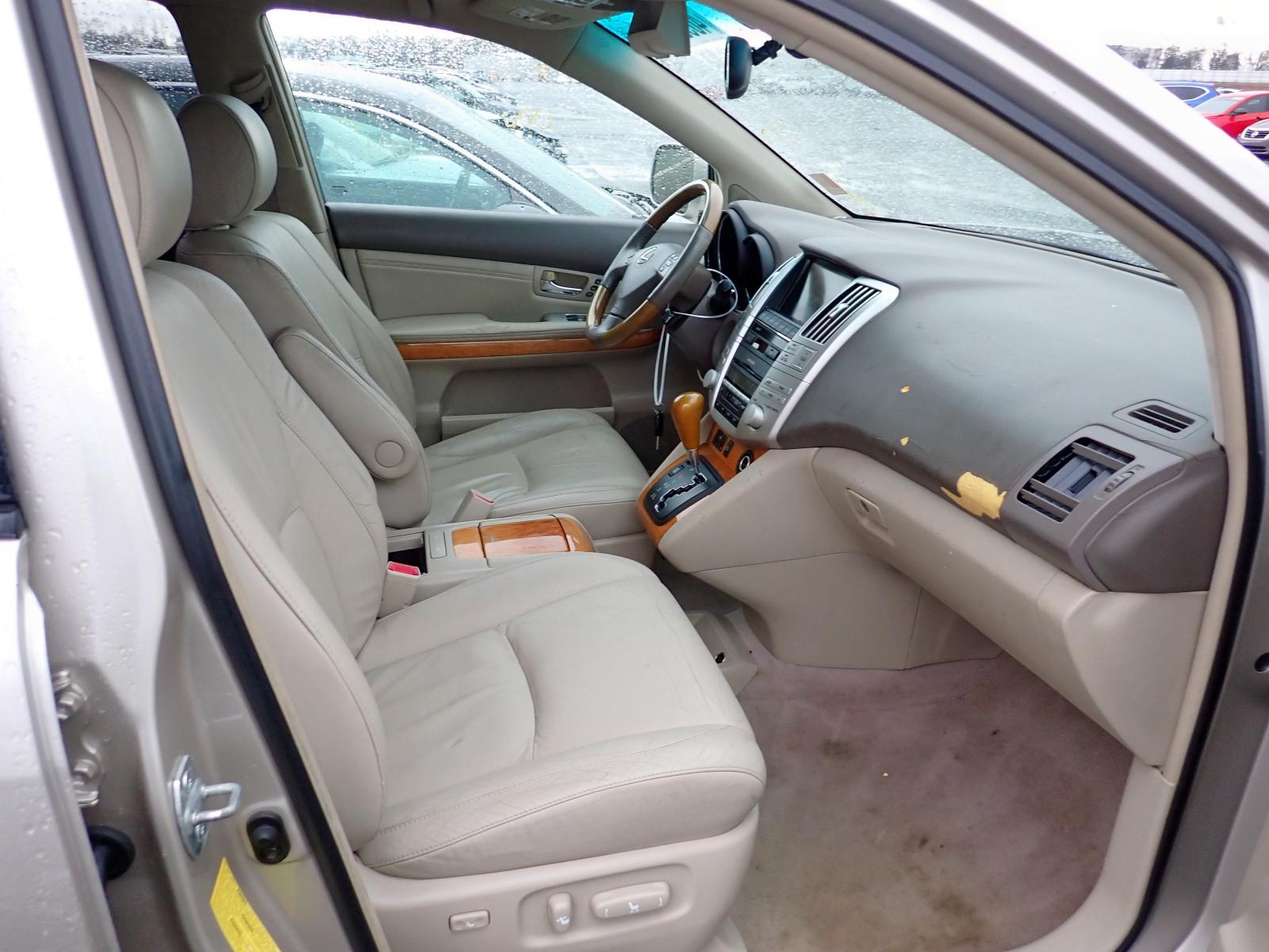 Photo 5 from auction – 2006 LEXUS RX 330 with VIN 2T2GA31U26C050164