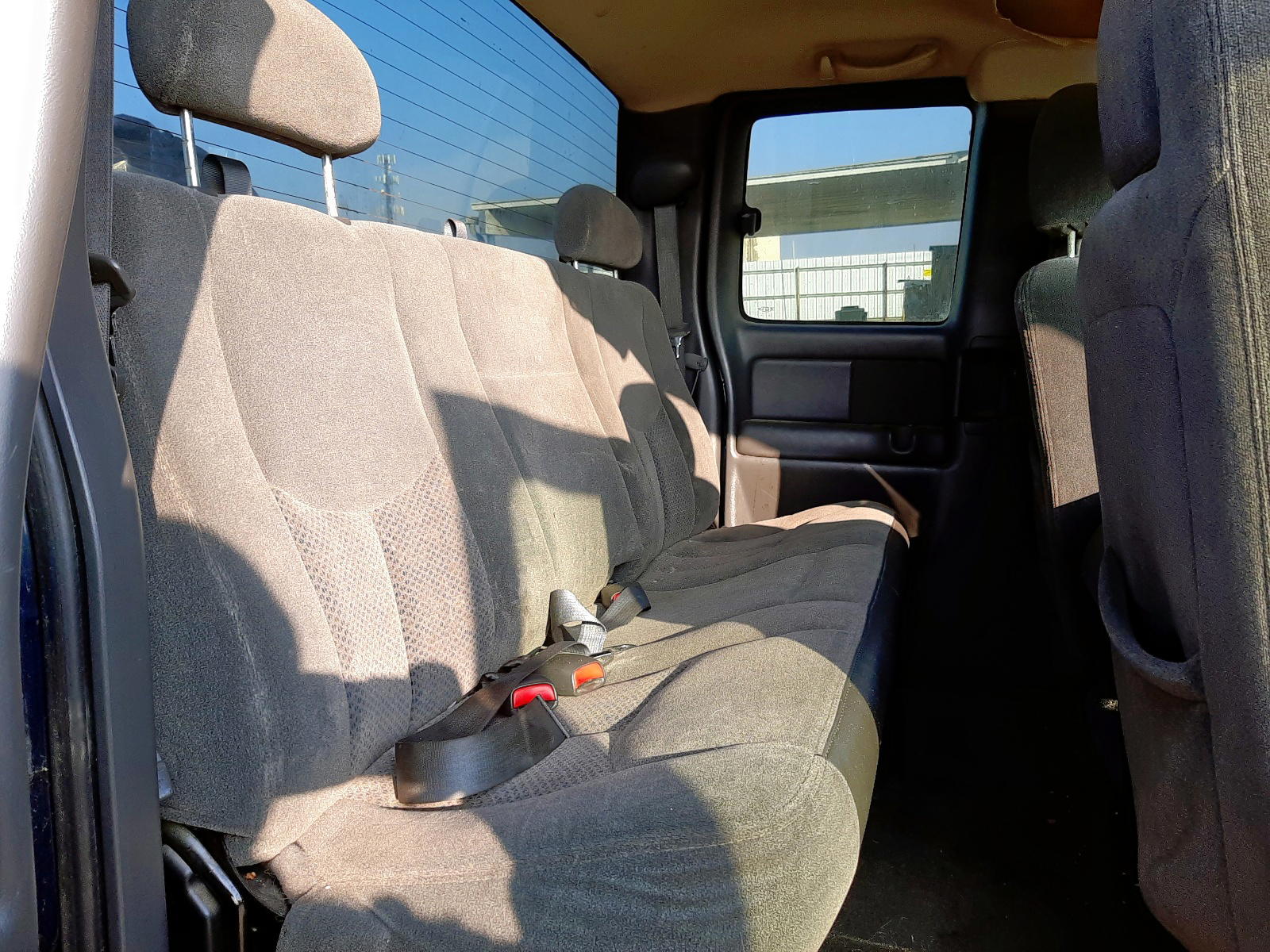 Photo 6 from auction – 2004 CHEVROLET SILVRDO LT with VIN 2GCEC19T241393624