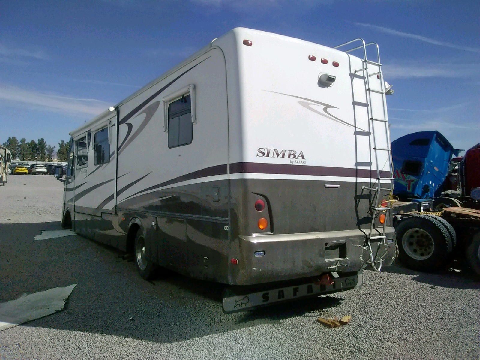 Photo 3 from auction – 2004 MNAC MOTORHOME with VIN 5B4MP67G743389667