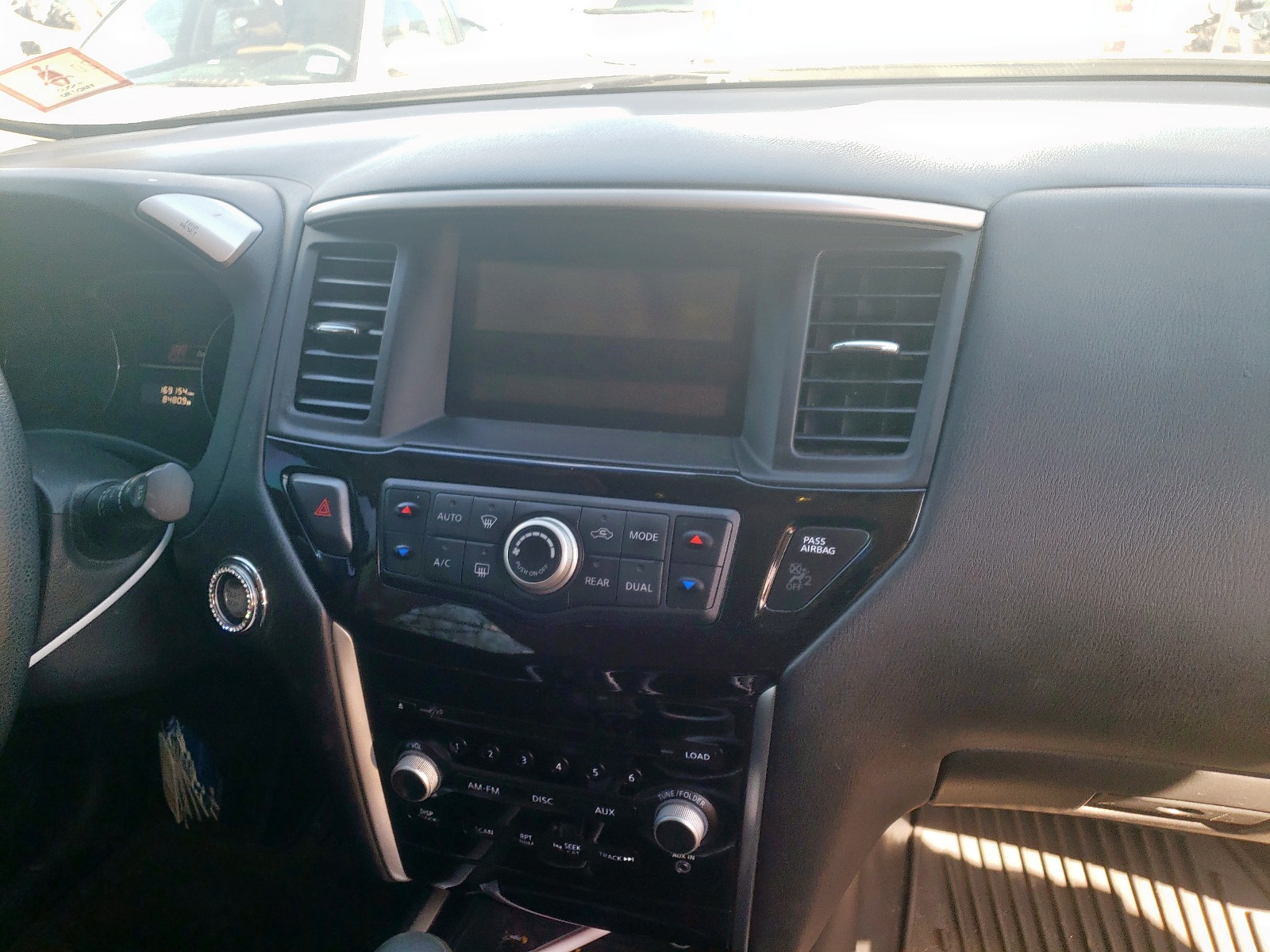 Photo 9 from auction – 2013 NISSAN PATHFINDER with VIN 5N1AR2MM7DC627295
