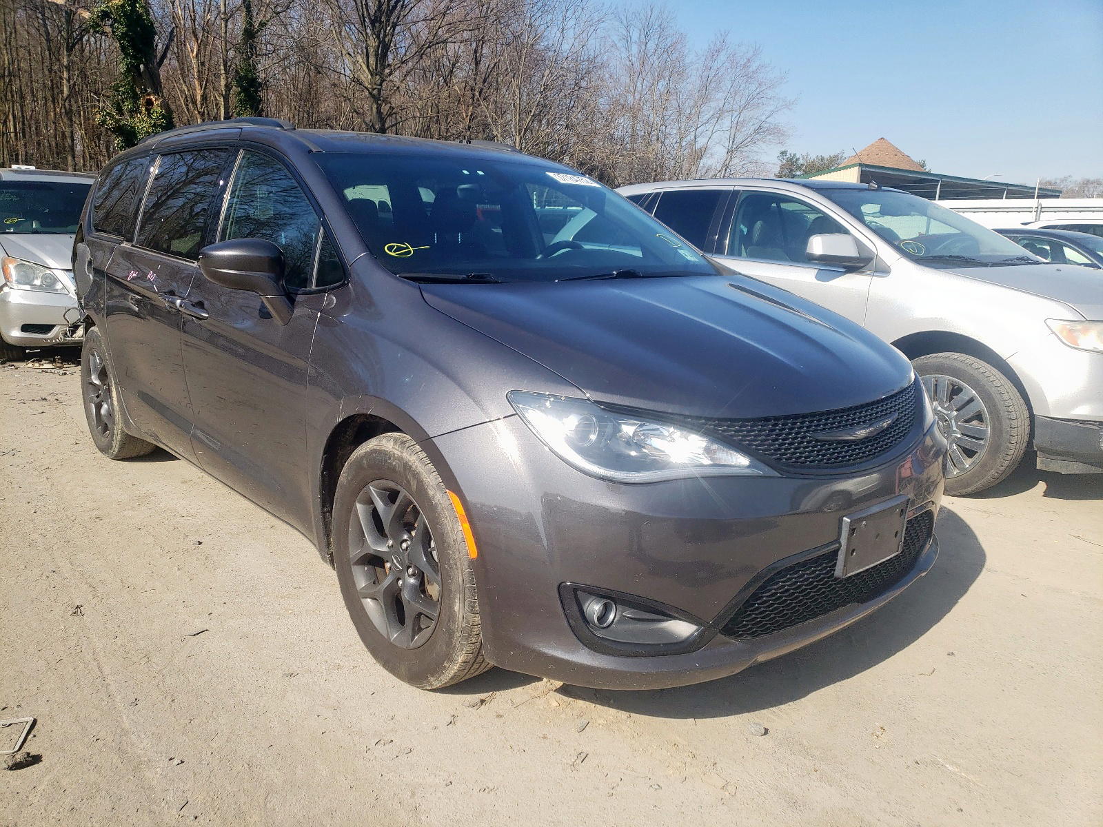 CHRYSLER PACIFICA T 2018 with VIN 2C4RC1BG1JR178022 - Photo from auction