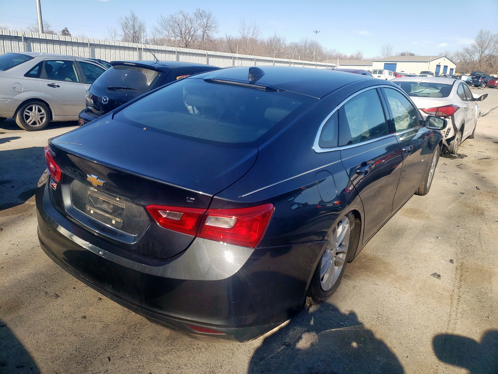 Photo 4 from auction – 2018 CHEVROLET MALIBU LT with VIN 1G1ZD5ST9JF143424