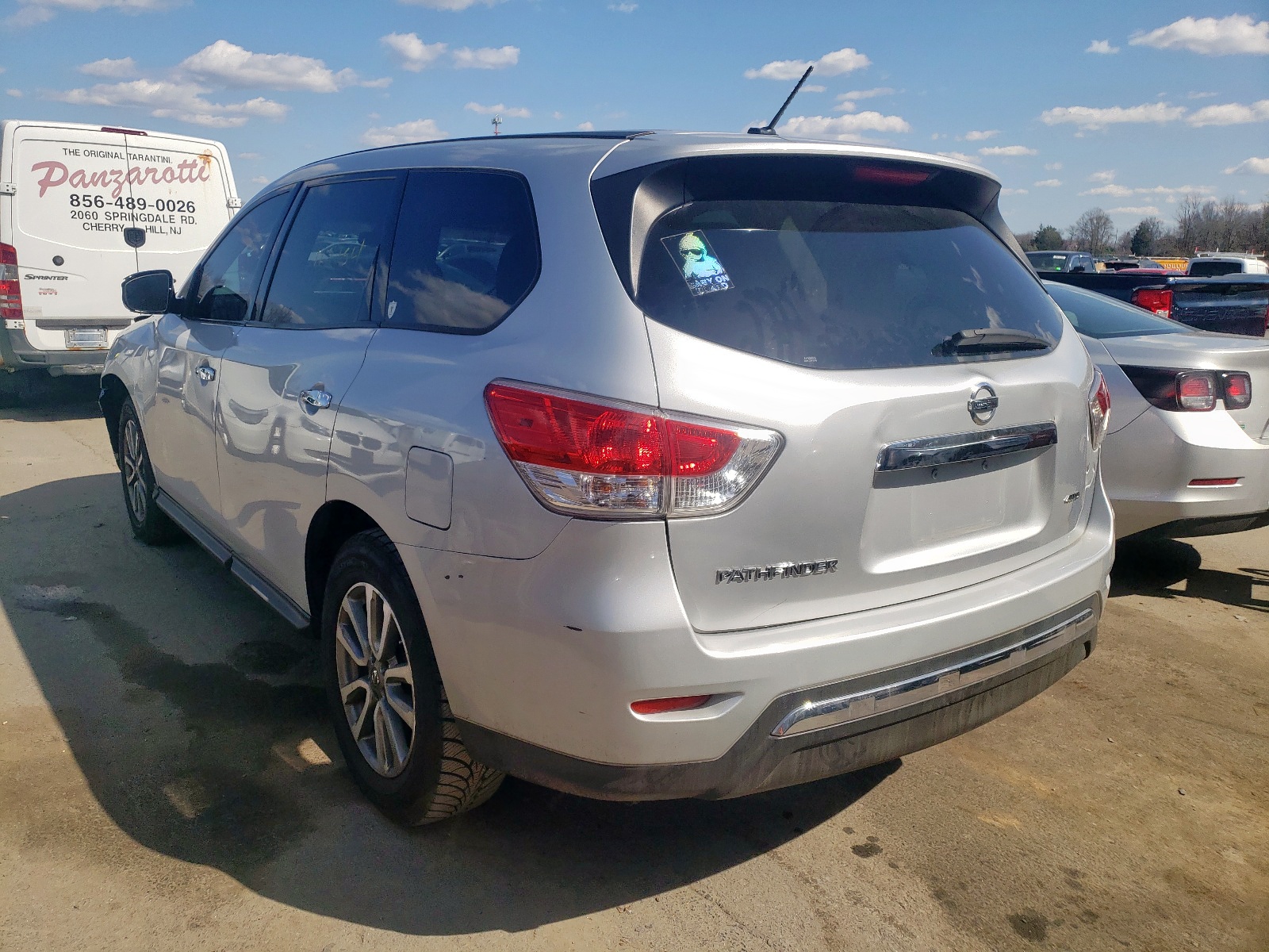 Photo 3 from auction – 2013 NISSAN PATHFINDER with VIN 5N1AR2MM7DC627295