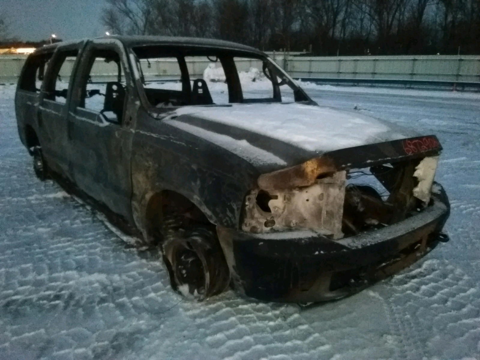 FORD EXCURSION 2004 with VIN 1FMNU45S14EC36236 - Photo from auction