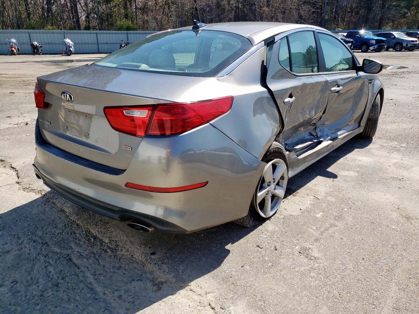 Photo 4 from auction – 2014 KIA OPTIMA LX with VIN 5XXGM4A72EG263313