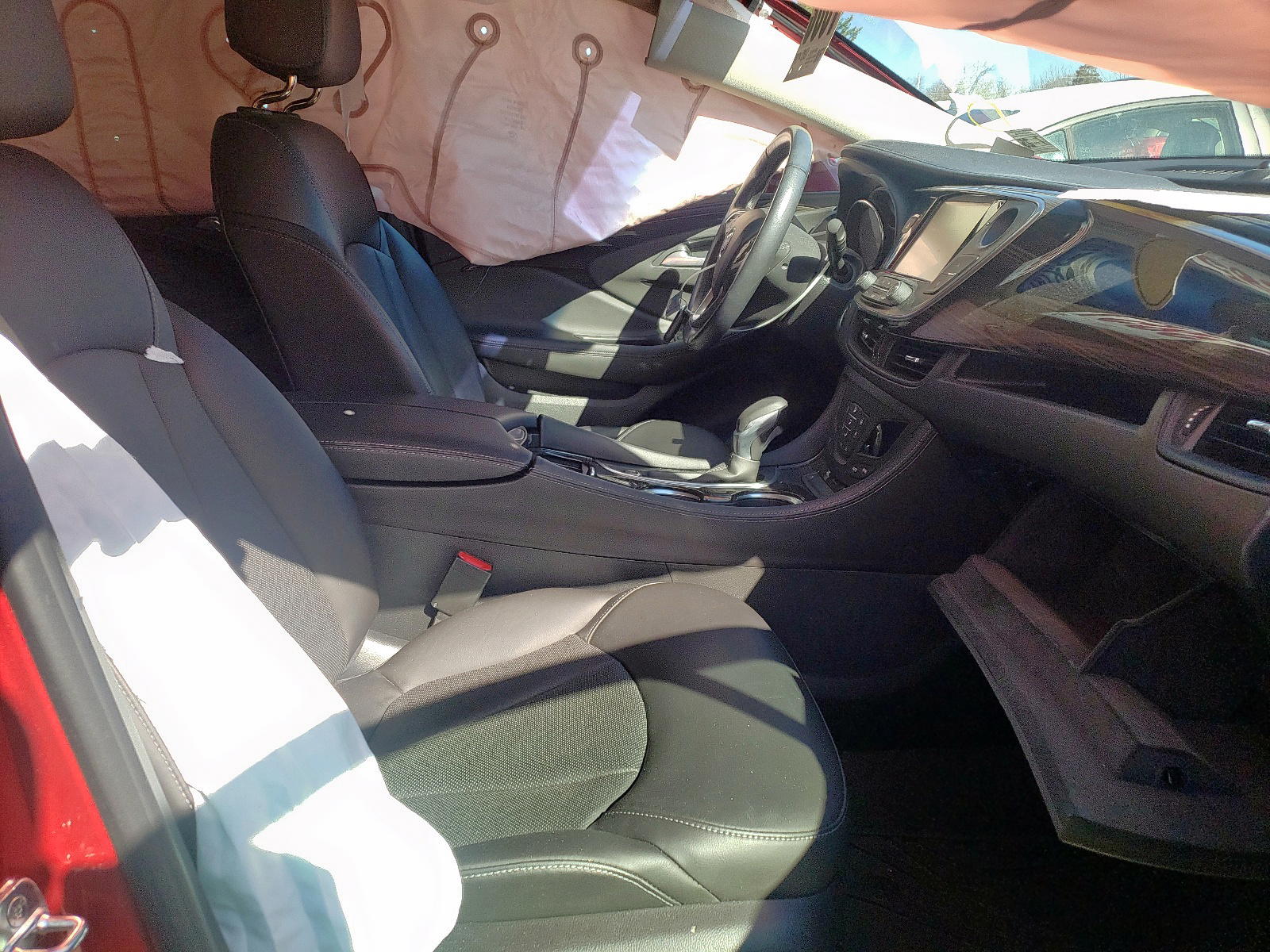 Photo 5 from auction – 2020 BUICK ENVISION E with VIN LRBFXCSA3LD060041