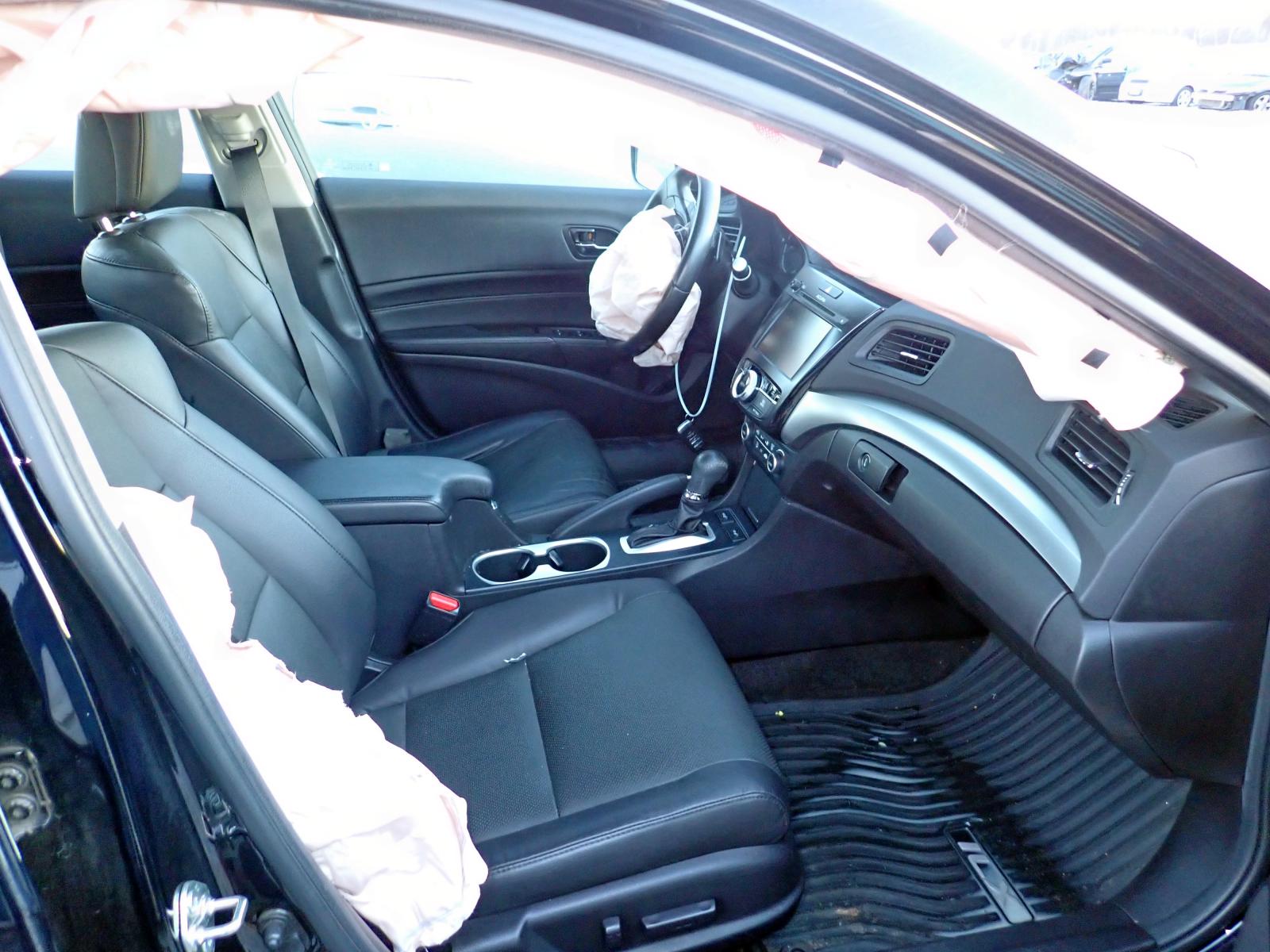 Photo 5 from auction – 2016 ACURA ILX PREMIU with VIN 19UDE2F76GA016793