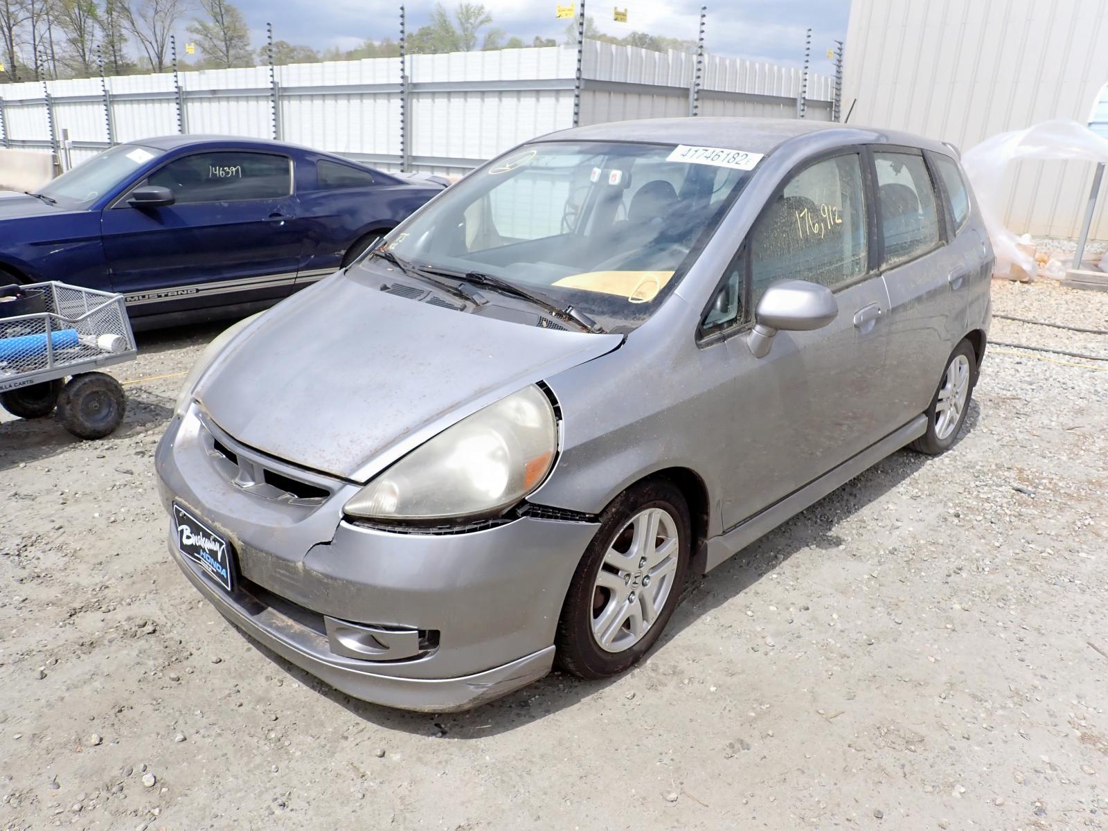 Photo 2 from auction – 2007 HONDA FIT with VIN JHMGD38677S063204