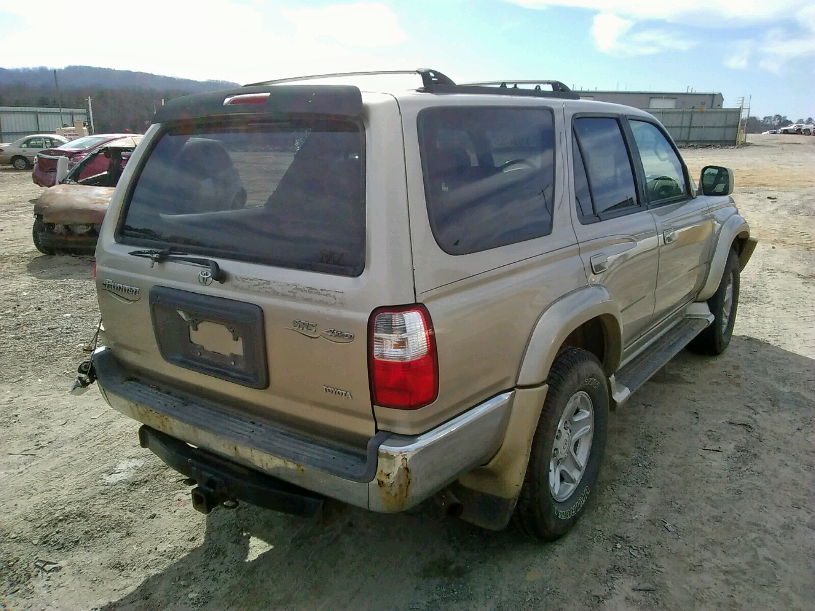 Photo 4 from auction – 2001 TOYOTA 4RUNNER SR with VIN JT3HN86R019053582