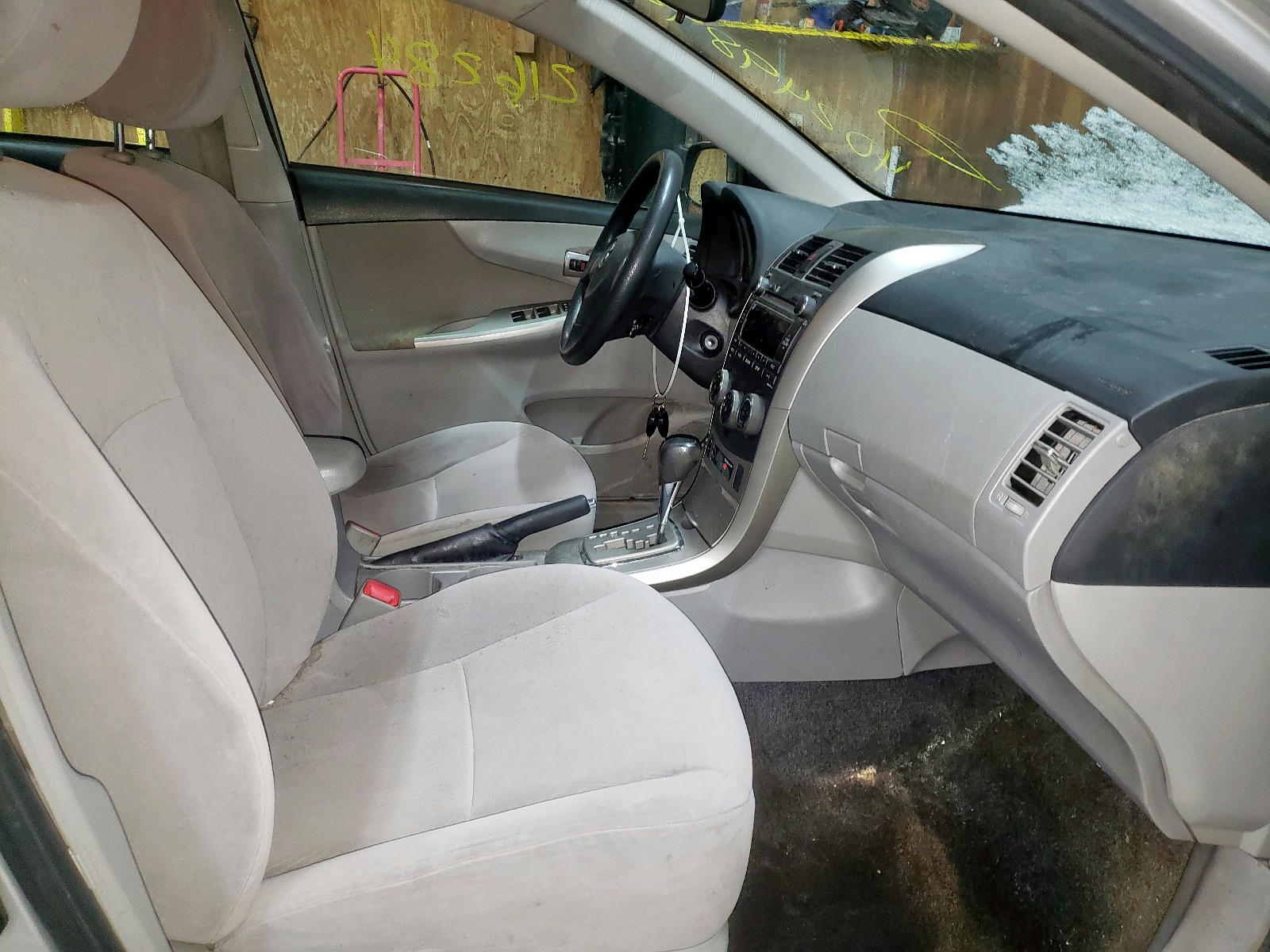 Photo 5 from auction – 2011 TOYOTA COROLLA BA with VIN JTDBU4EE4BJ106781