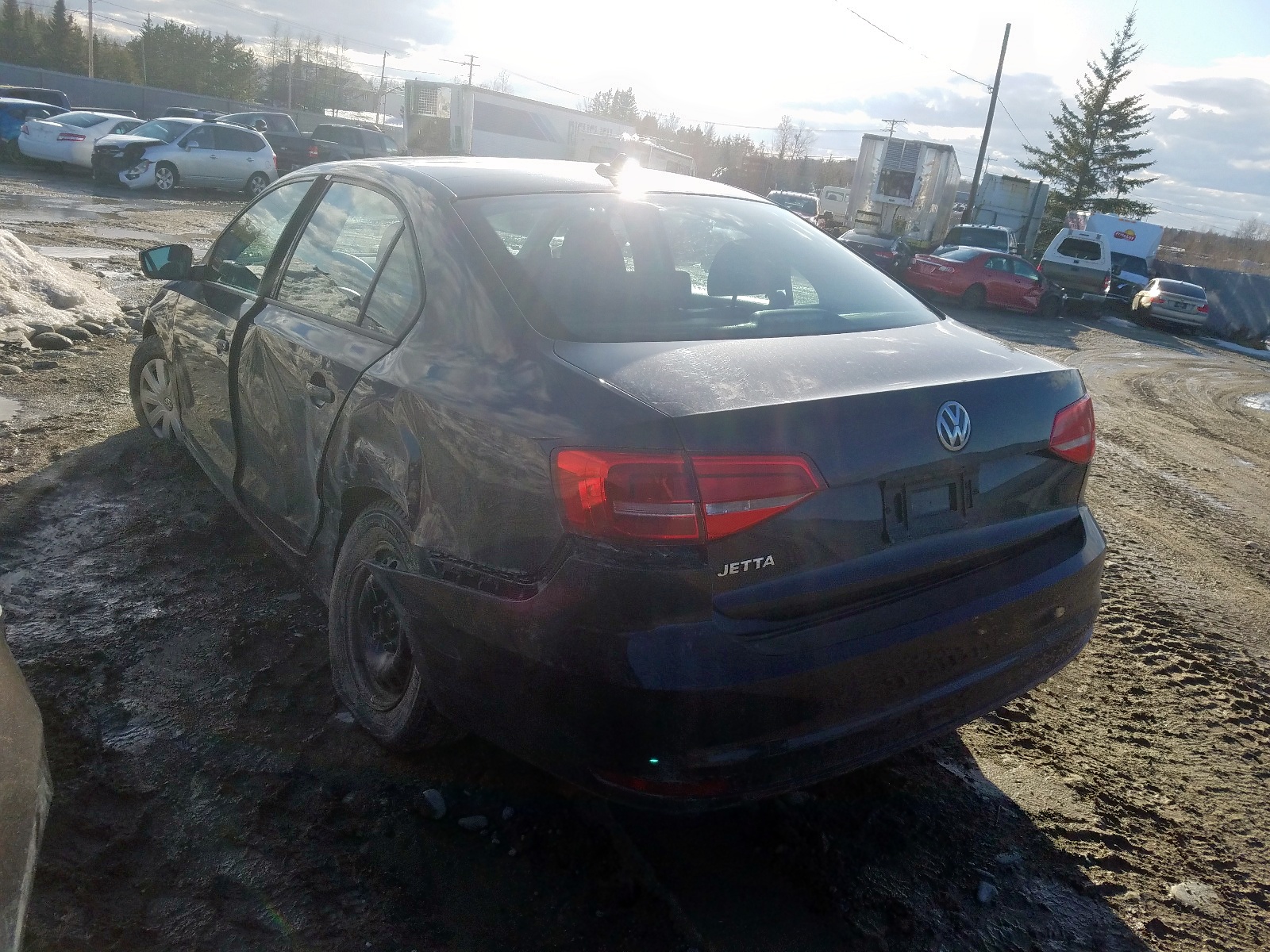 Photo 3 from auction – 2015 VOLKSWAGEN JETTA BASE with VIN 3VW1K7AJ8FM356472