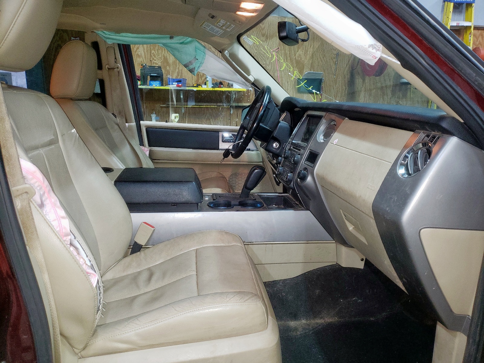 Photo 5 from auction – 2016 FORD EXPEDITION with VIN 1FMJK1JT7GEF20346