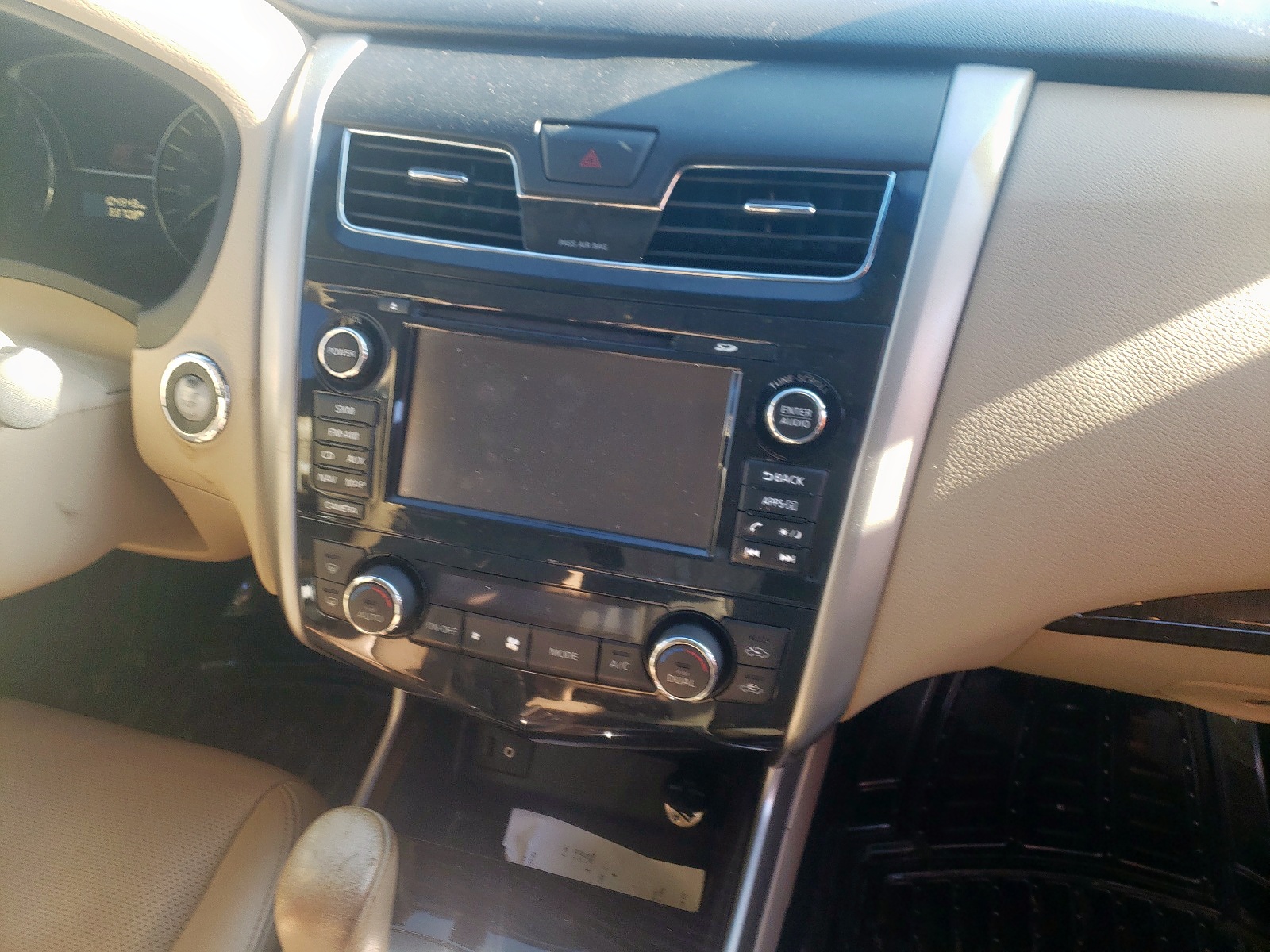 Photo 9 from auction – 2015 NISSAN ALTIMA 2.5 with VIN 1N4AL3AP4FN310159