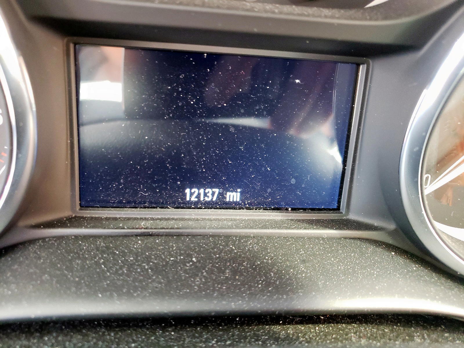 Photo 8 from auction – 2020 BUICK ENVISION E with VIN LRBFXCSA3LD060041