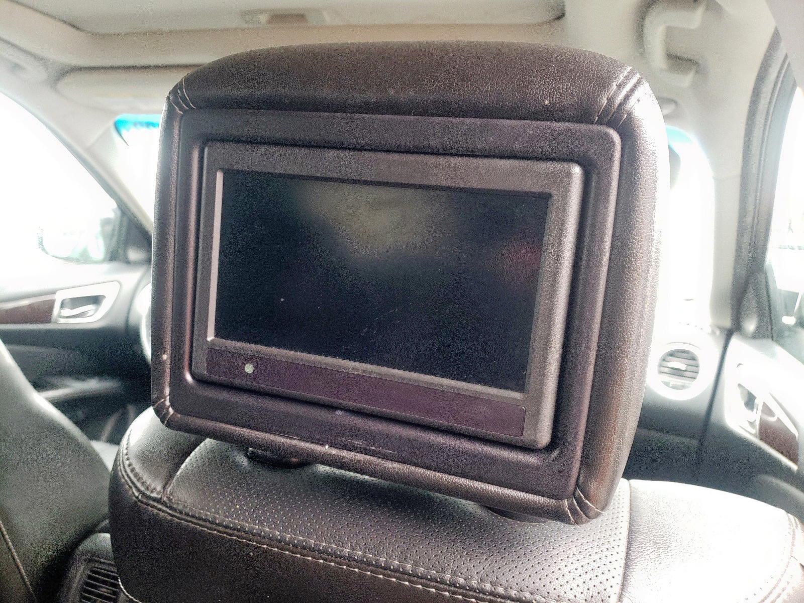 Photo 9 from auction – 2014 NISSAN PATHFINDER with VIN 5N1AR2MM5EC612182