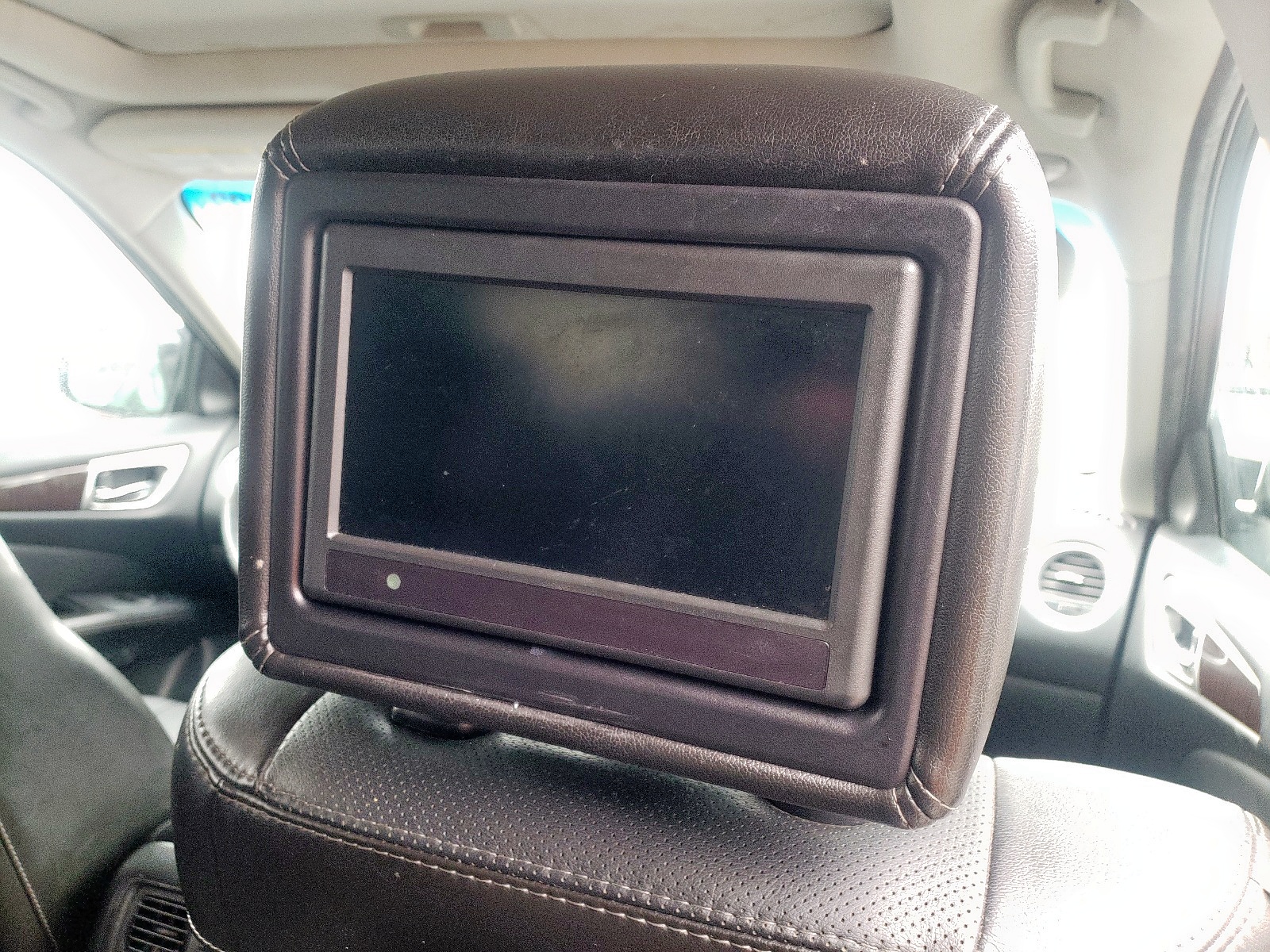 Zdjęcie 9 z aukcji – 2014 NISSAN PATHFINDER z VIN 5N1AR2MM5EC612182