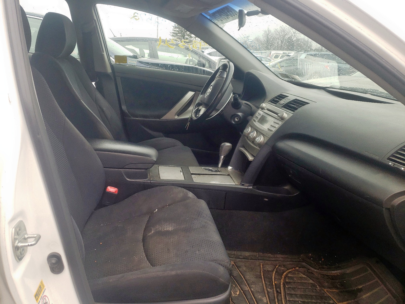 Photo 5 from auction – 2010 TOYOTA CAMRY BASE with VIN 4T1BF3EK5AU514001