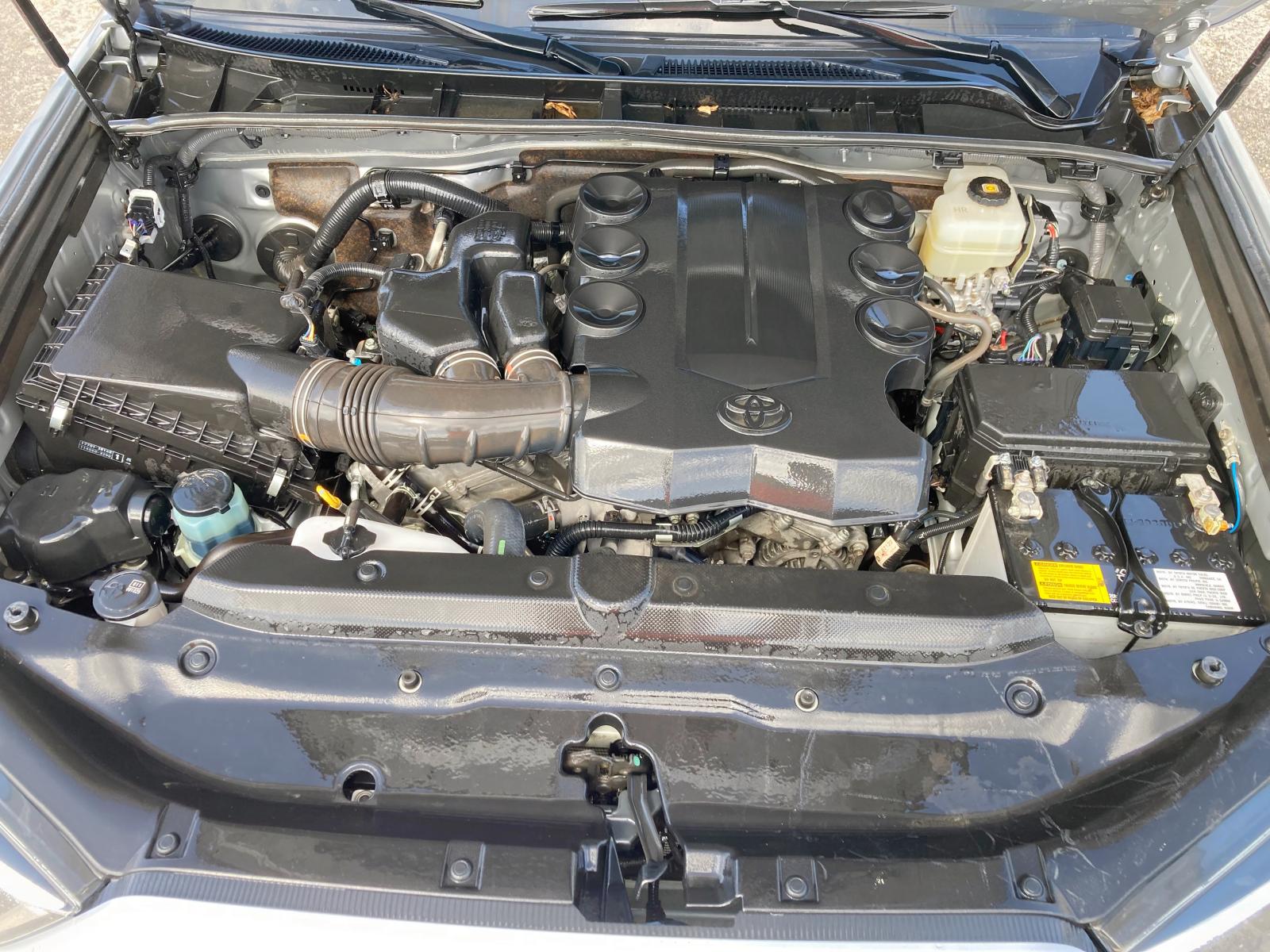 Photo 7 from auction – 2020 TOYOTA 4RUNNER SR with VIN JTEBU5JR8L5788830