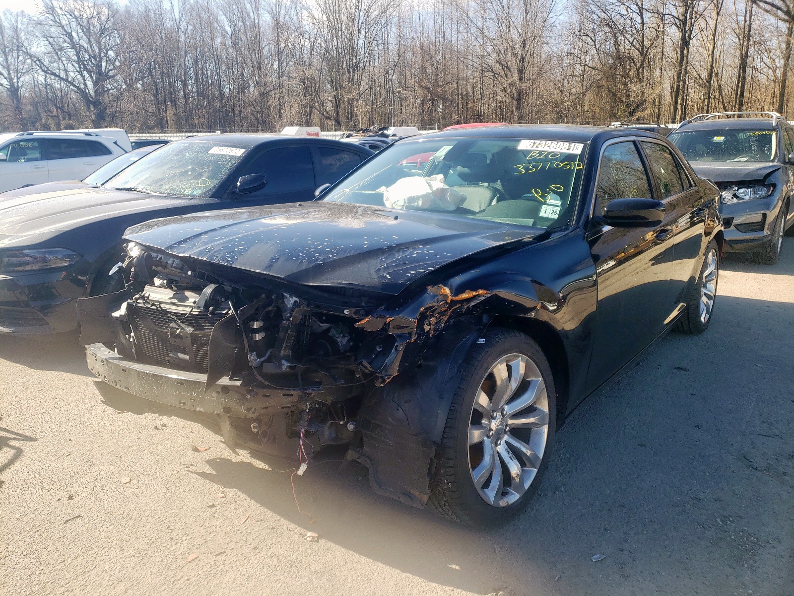 Photo 2 from auction – 2019 CHRYSLER 300 TOURIN with VIN 2C3CCAAG4KH755502