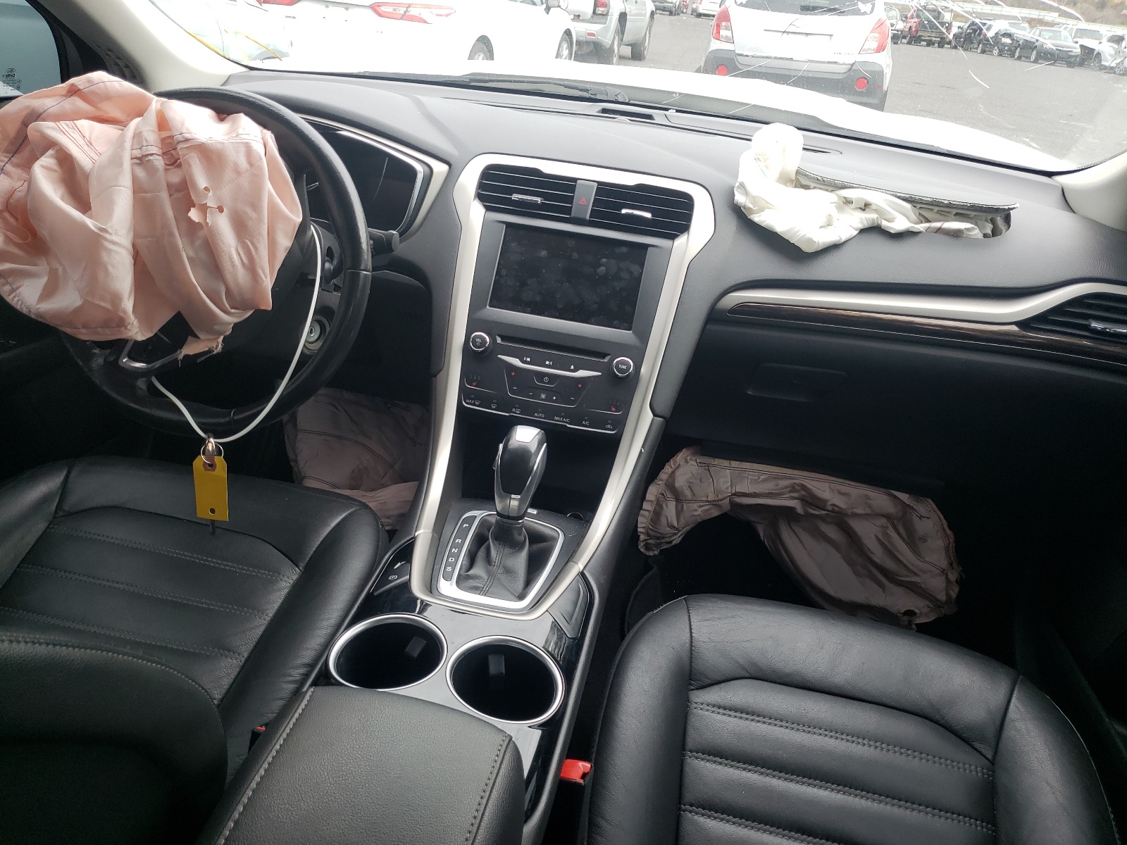 Photo 9 from auction – 2013 FORD FUSION SE with VIN 3FA6P0HR6DR168018