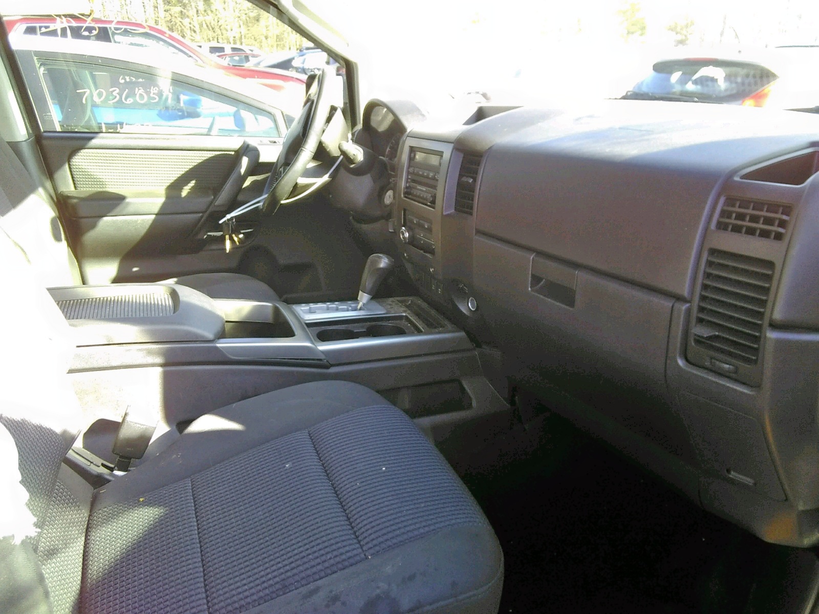 Photo 5 from auction – 2011 NISSAN TITAN S with VIN 1N6BA0EC2BN323302