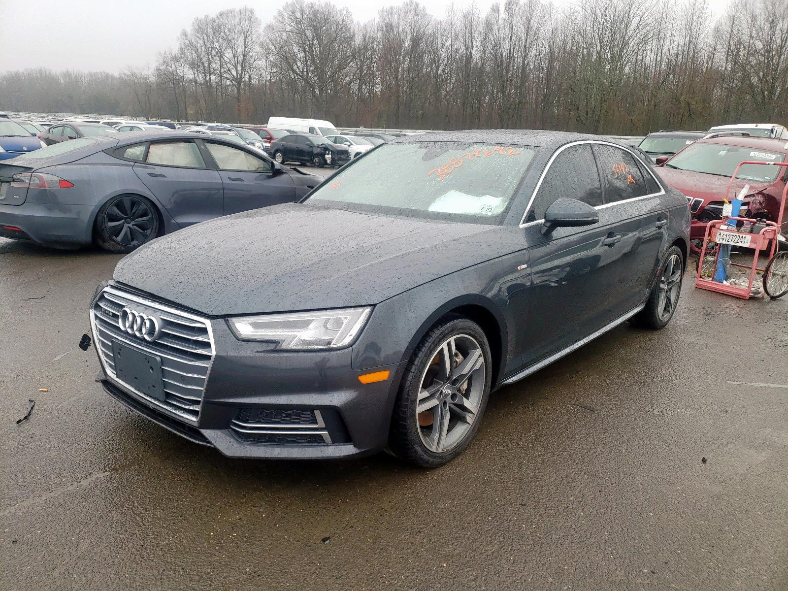 Photo 2 from auction – 2018 AUDI A4 PREMIUM with VIN WAUENAF49JN017632