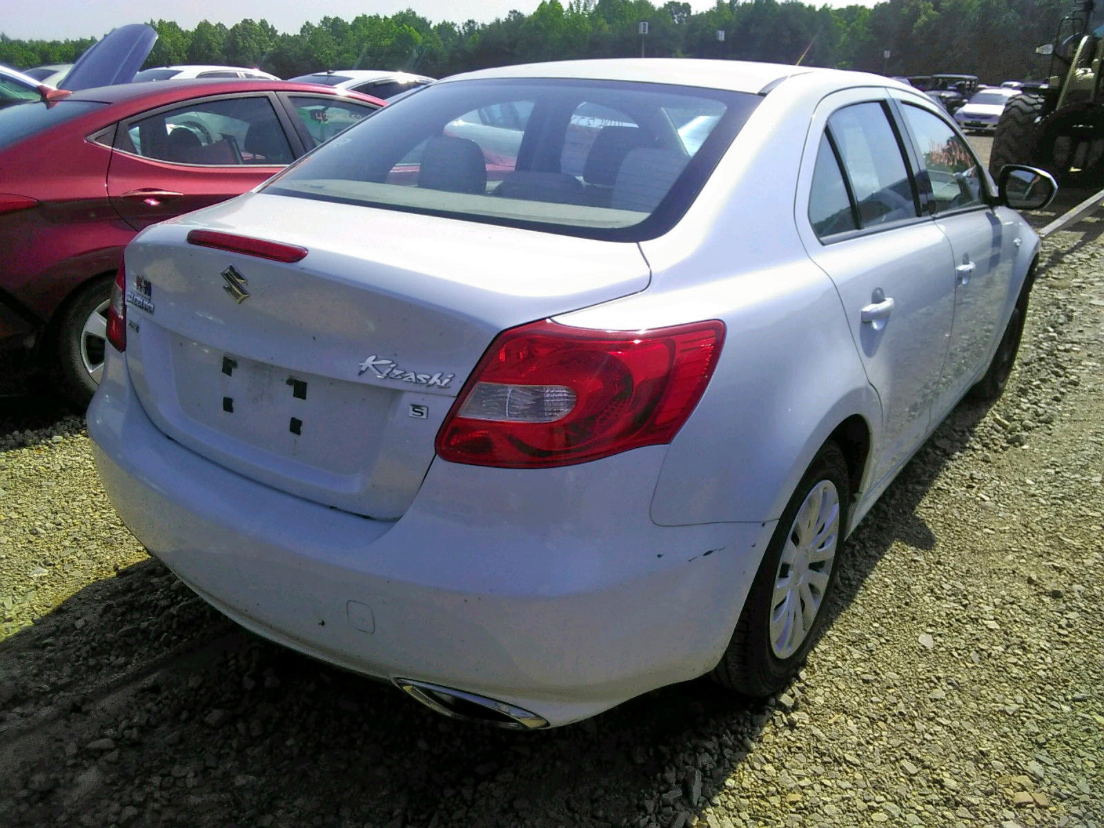 Photo 14 from auction – 2010 SUZUKI KIZASHI S with VIN JS2RF9A13A6100115