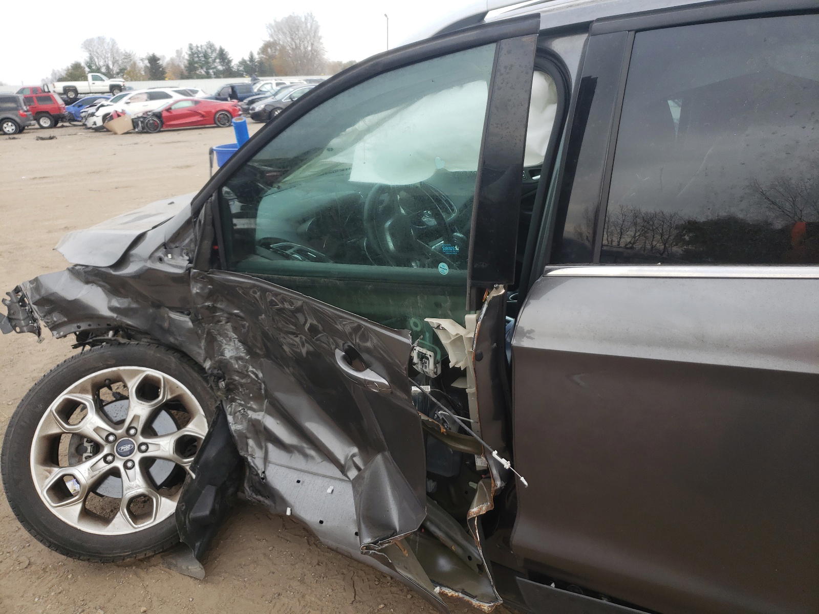 Photo 10 from auction – 2014 FORD ESCAPE TIT with VIN 1FMCU9J97EUA34211