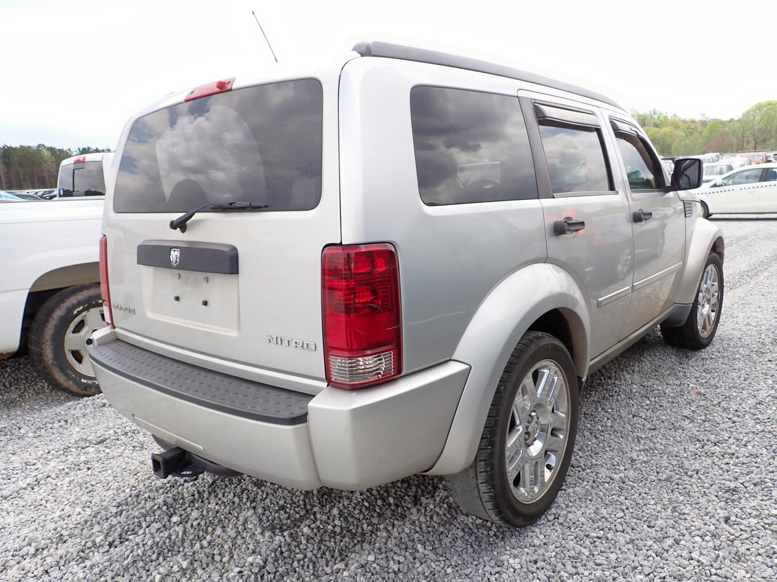 Photo 4 from auction – 2011 DODGE NITRO HEAT with VIN 1D4PT4GK1BW600212