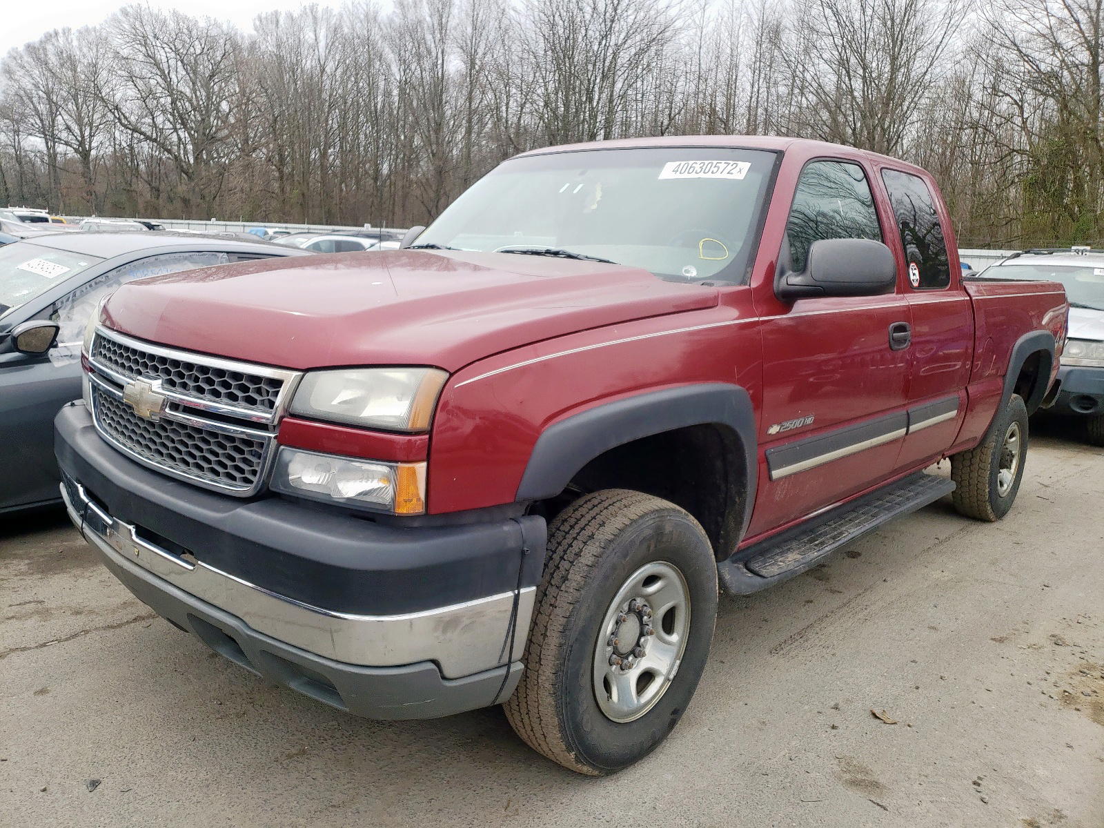 Photo 2 from auction – 2005 CHEVROLET SILVERADO with VIN 1GCHK29U25E340873