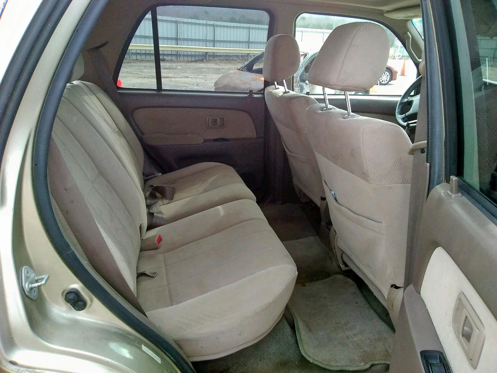 Photo 6 from auction – 2001 TOYOTA 4RUNNER SR with VIN JT3HN86R019053582