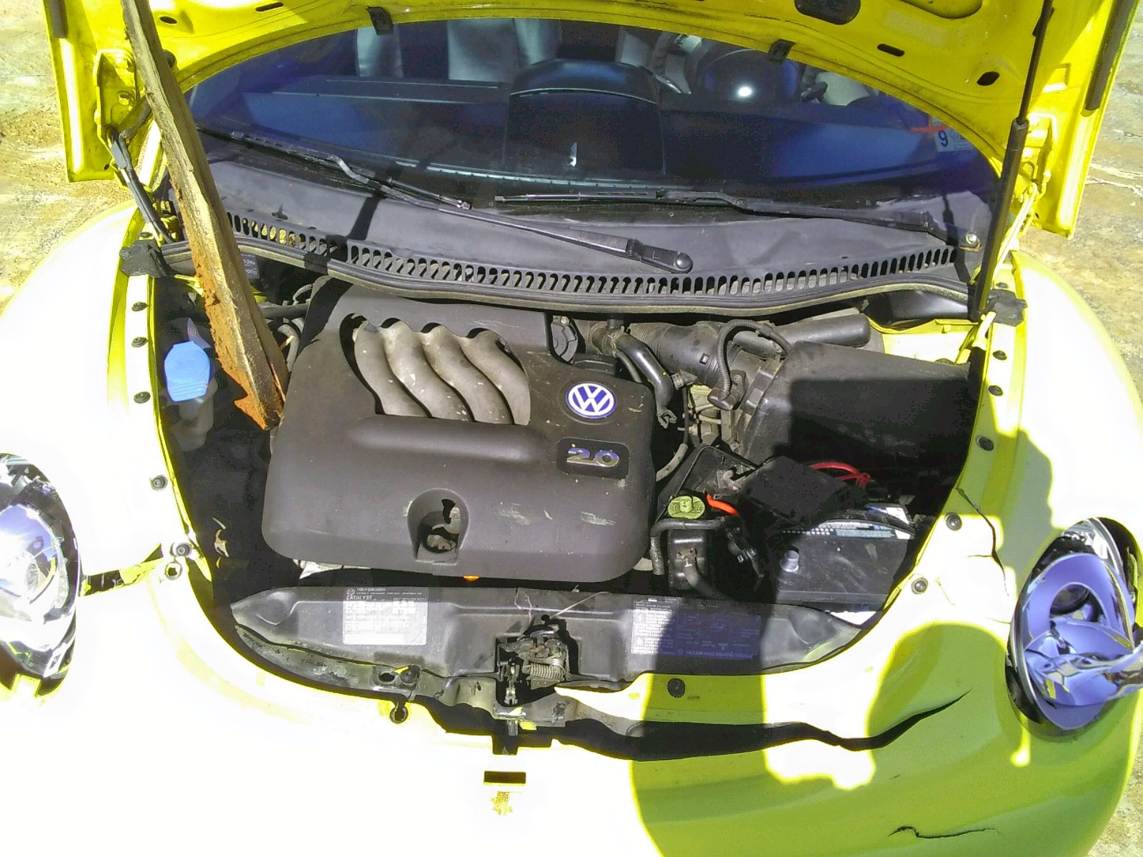 Photo 7 from auction – 2000 VOLKSWAGEN NEW BEETLE with VIN 3VWCA21C6YM429311