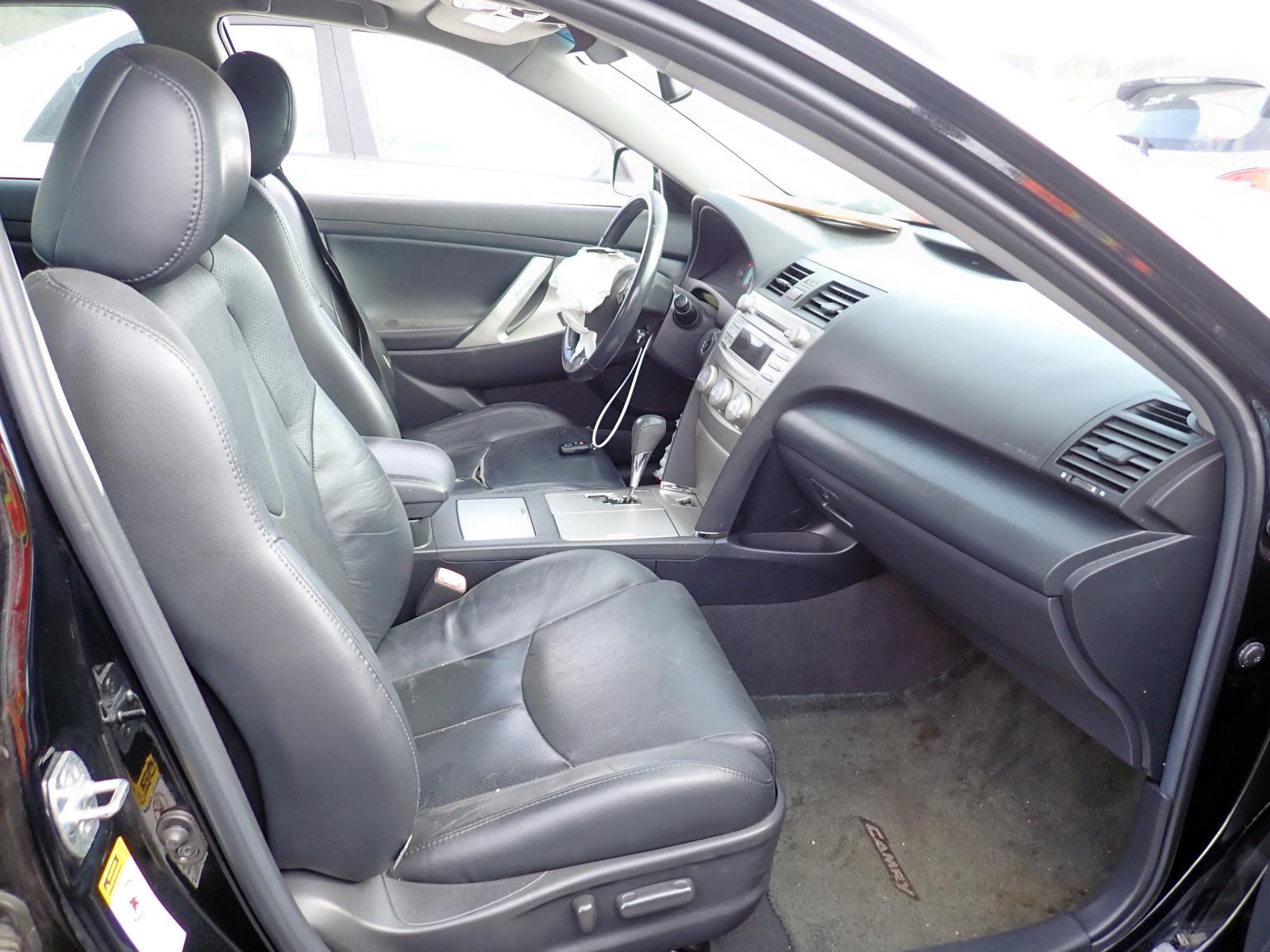 Photo 5 from auction – 2011 TOYOTA CAMRY BASE with VIN 4T1BF3EKXBU717452