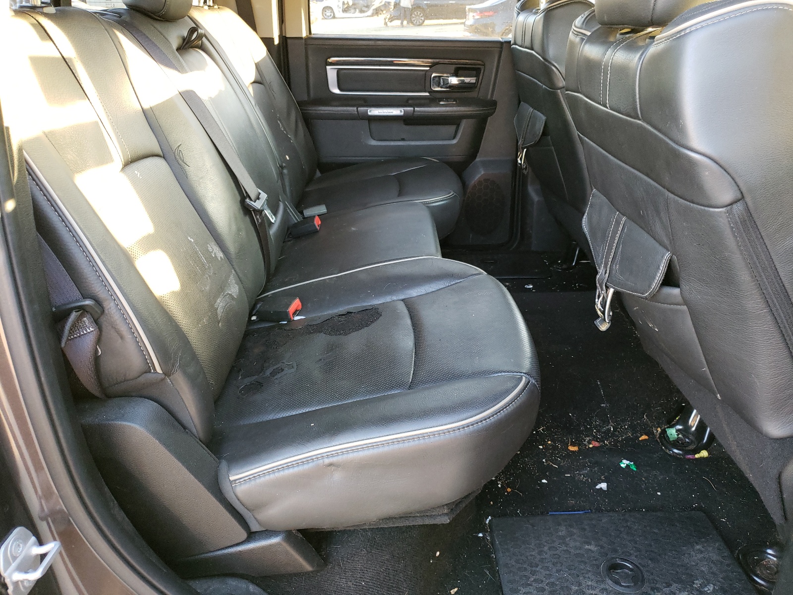 Photo 6 from auction – 2014 RAM 1500 LONGH with VIN 1C6RR7PM7ES431694