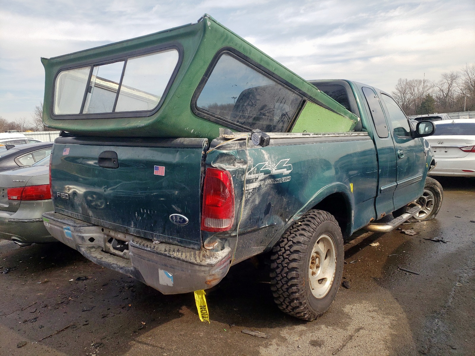 Photo 4 from auction – 2000 FORD F150 with VIN 1FTRX18LXYNA91610