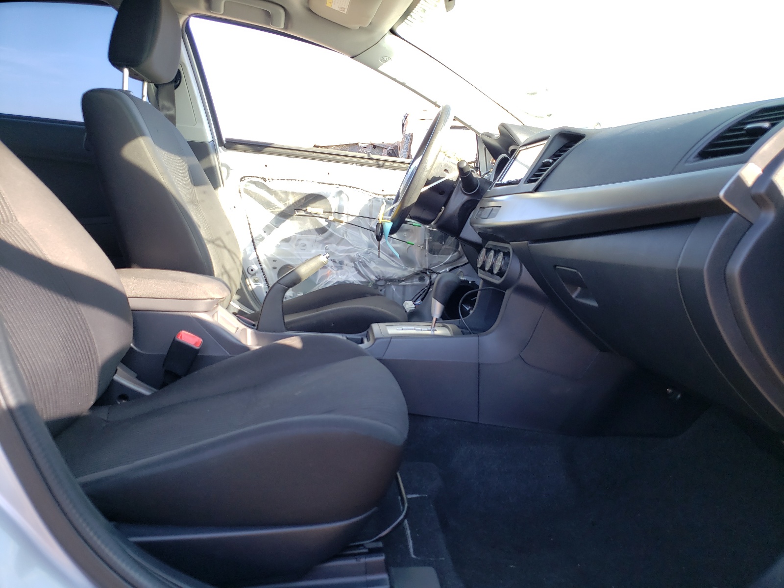 Photo 5 from auction – 2015 MITSUBISHI LANCER ES with VIN JA32U2FU0FU026066
