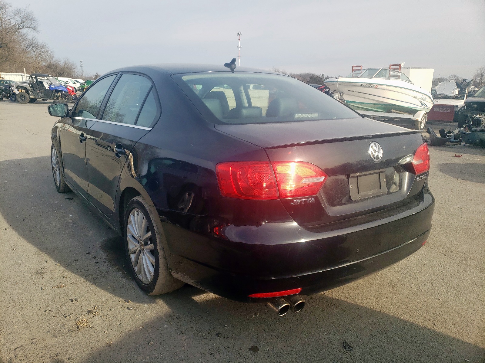 Photo 3 from auction – 2013 VOLKSWAGEN JETTA SEL with VIN 3VWLP7AJ5DM409104