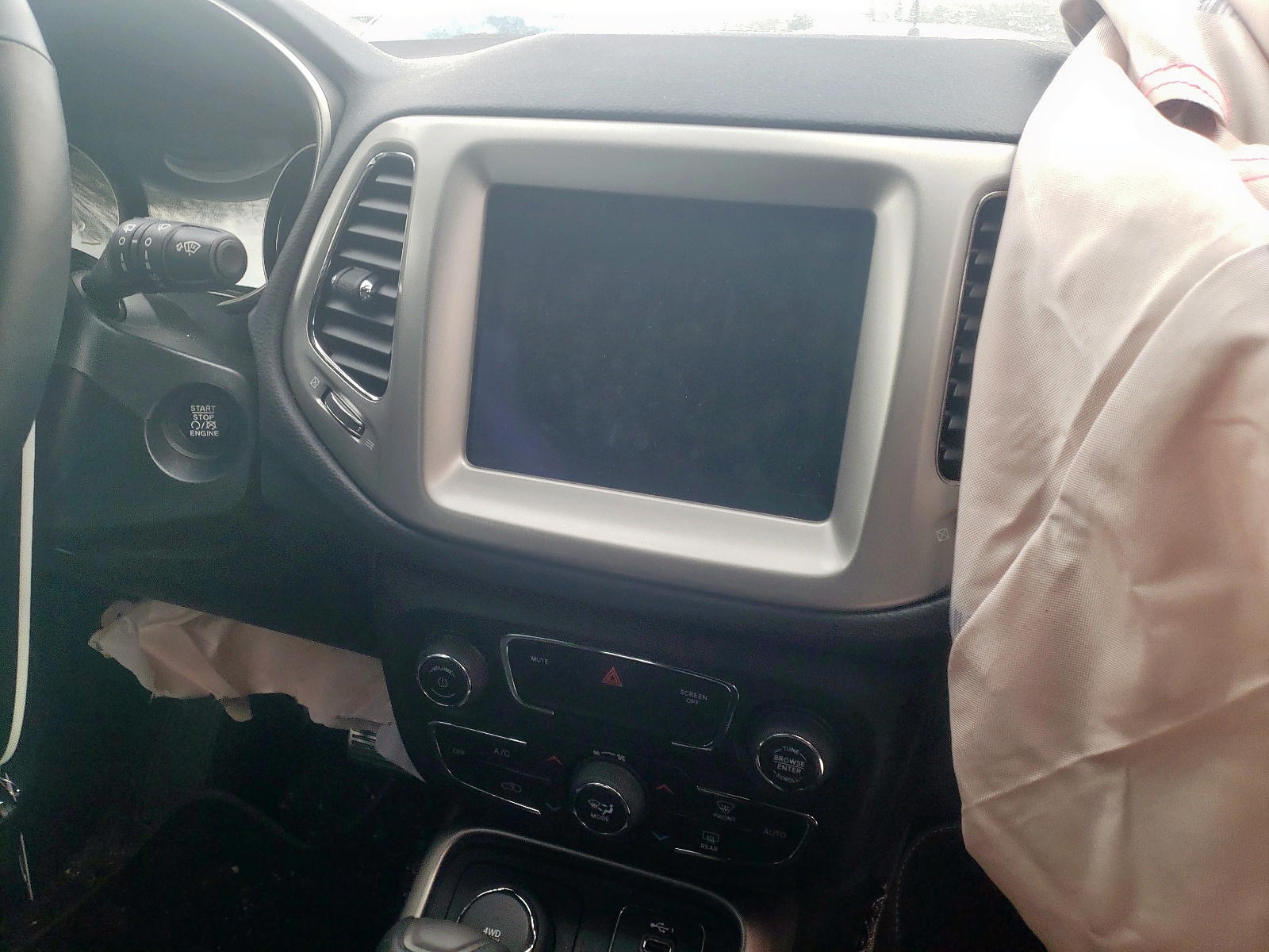 Photo 9 from auction – 2021 JEEP COMPASS 80 with VIN 3C4NJDEB6MT539302