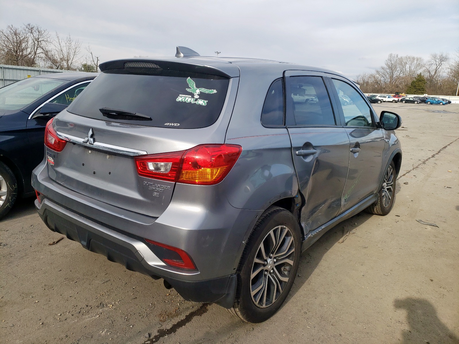 Photo 4 from auction – 2018 MITSUBISHI OUTLANDER with VIN JA4AR3AW6JZ008948