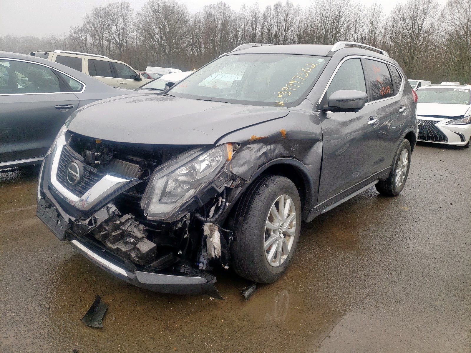 Photo 2 from auction – 2018 NISSAN ROGUE S with VIN KNMAT2MV1JP526238