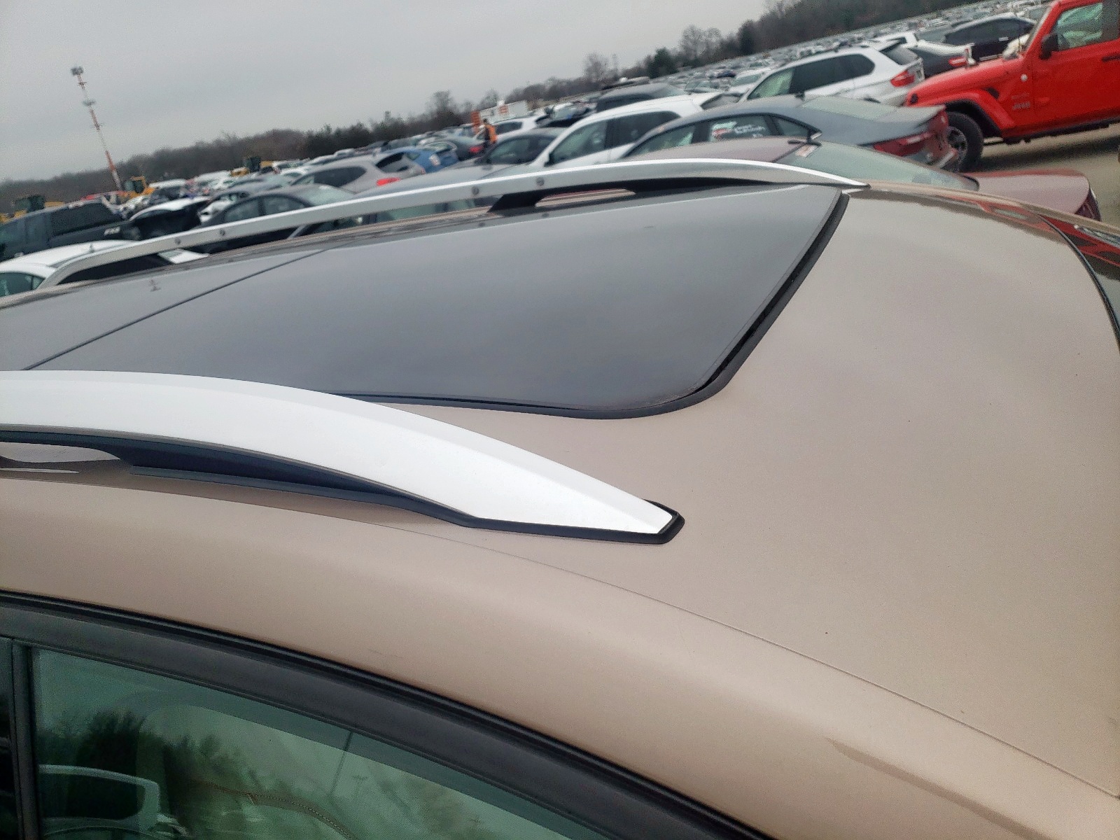 Photo 9 from auction – 2019 CHEVROLET EQUINOX LT with VIN 2GNAXLEX5K6197126