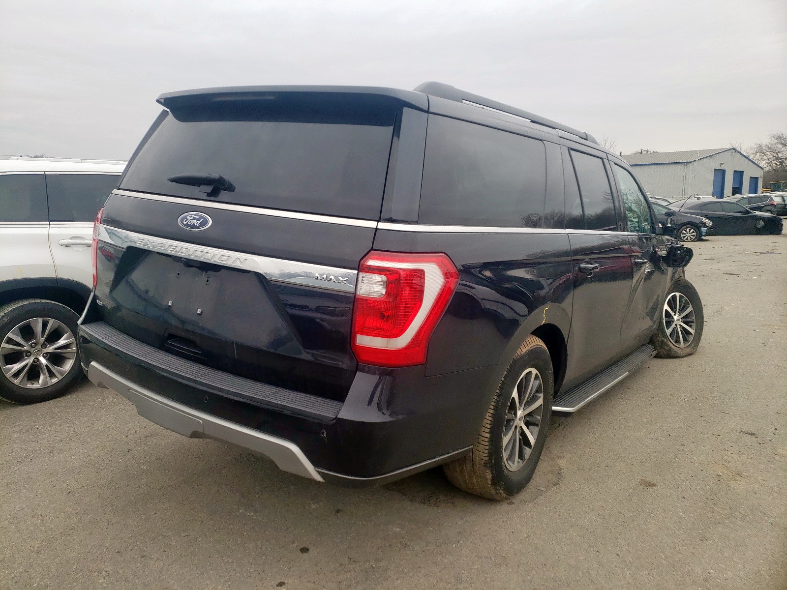 Photo 4 from auction – 2020 FORD EXPEDITION with VIN 1FMJK1JT6LEA49543