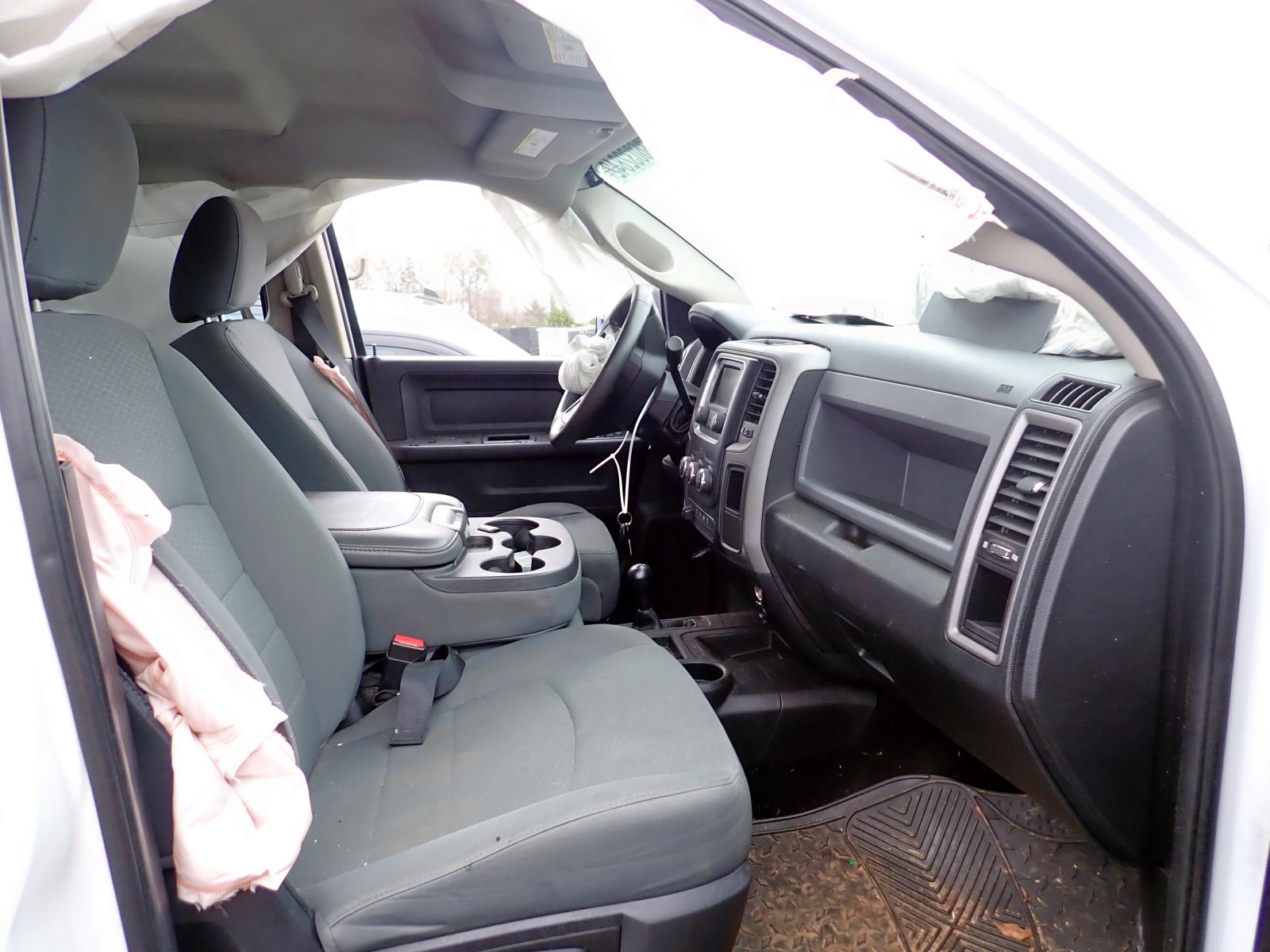 Photo 5 from auction – 2014 RAM 2500 ST with VIN 3C6UR5CL2EG168212